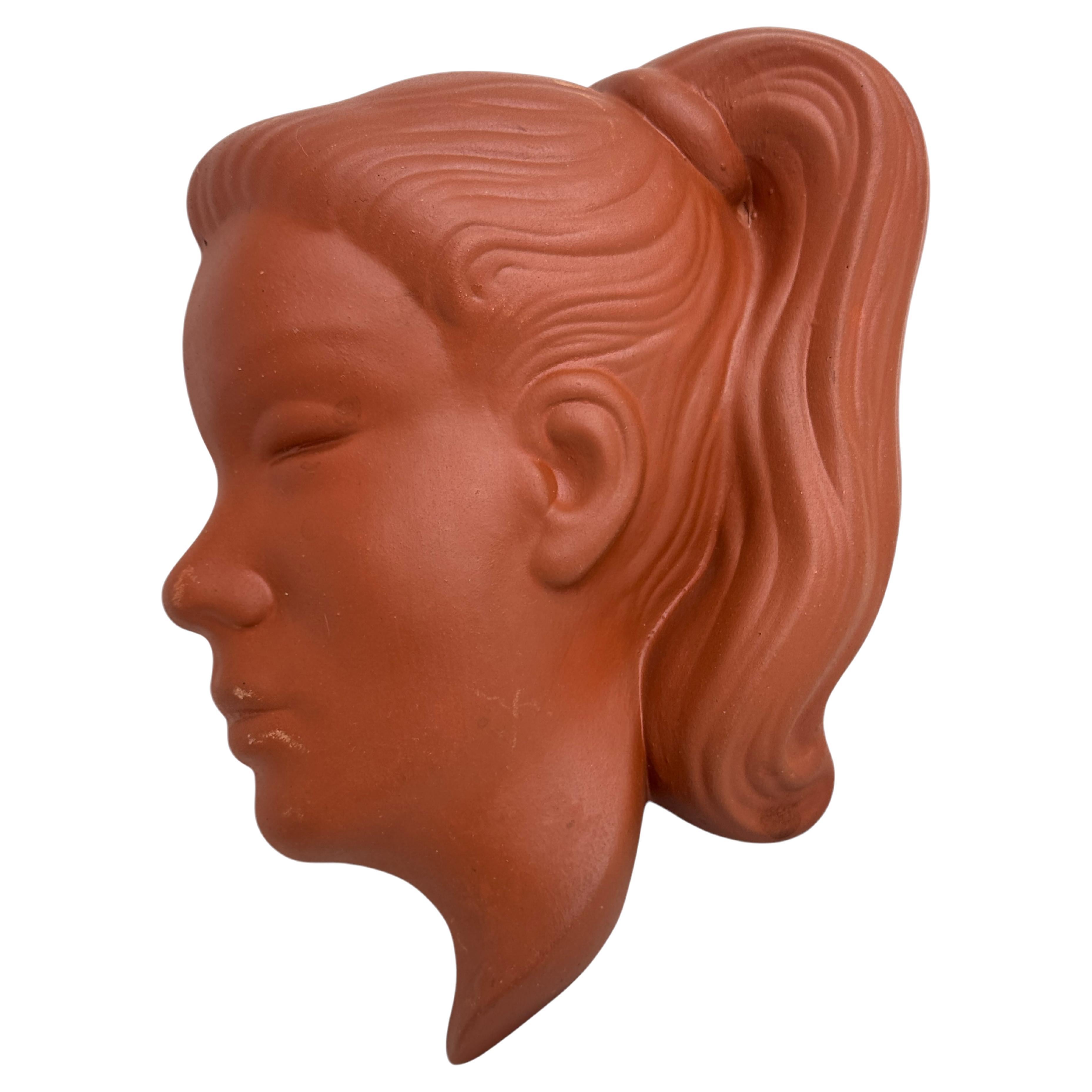 Decoración de pared con máscara de busto de chica, Austria, años 50