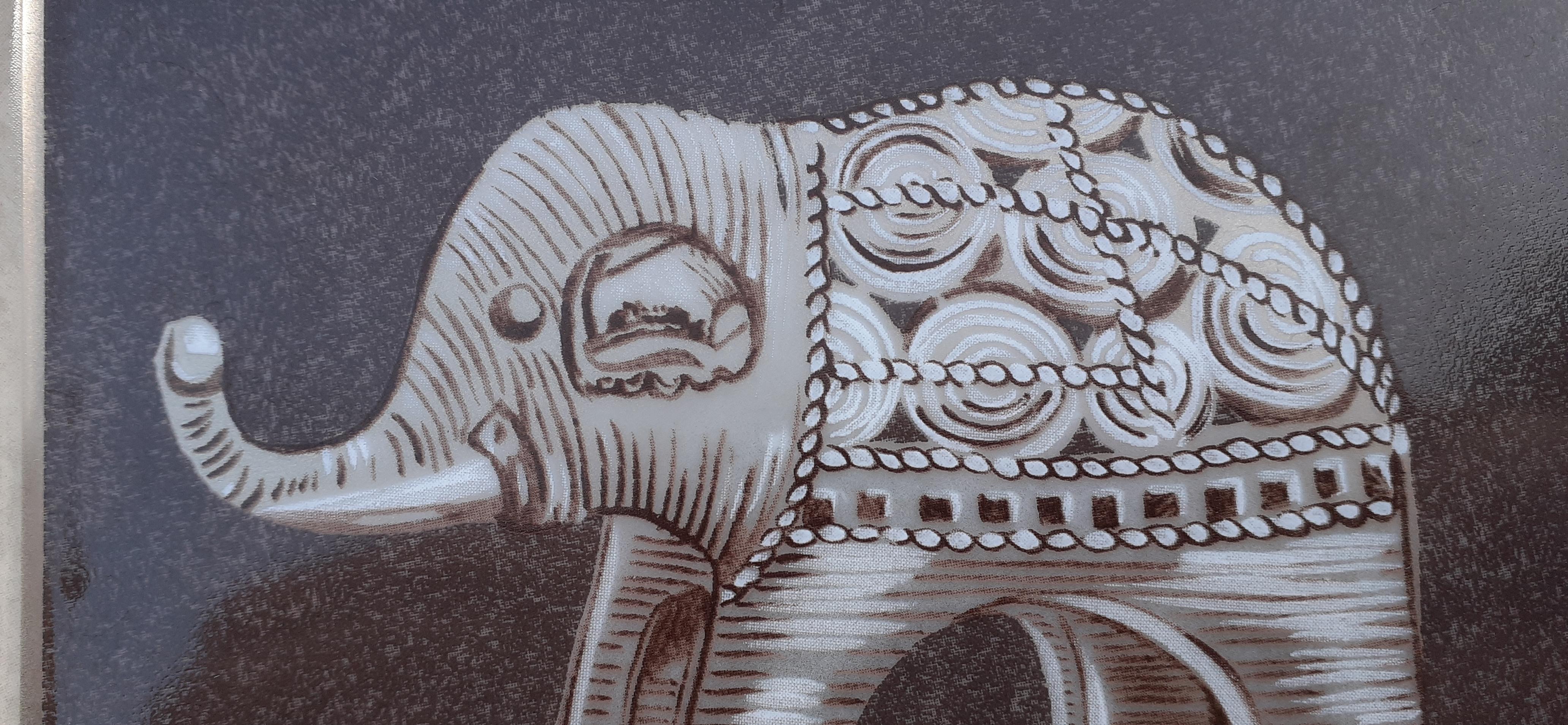Cute Hermès Porcelain Cigar Ashtray Change Tray Elephant in Porcelain Rare 1