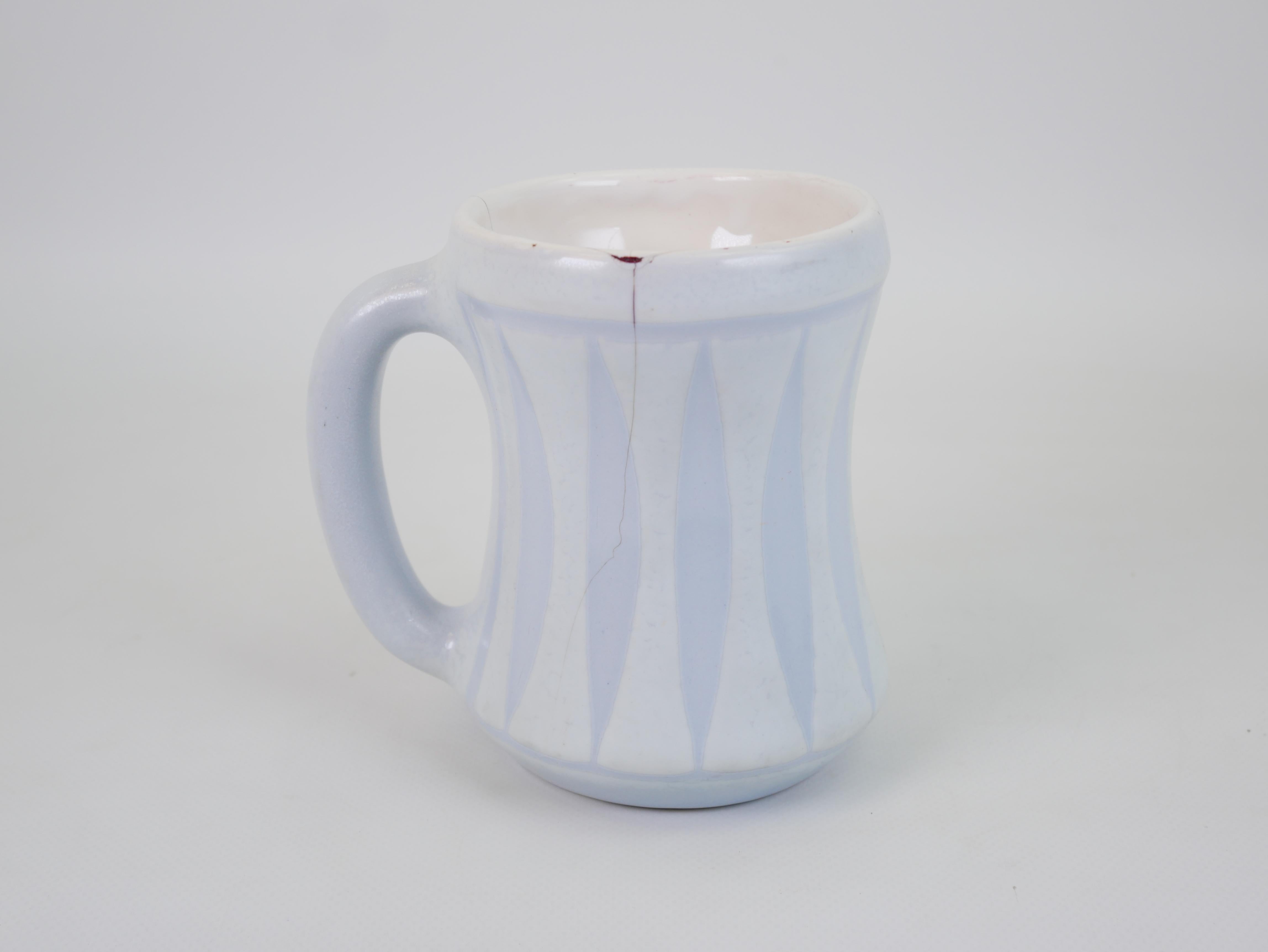Metà XX secolo Simpatica tazza di Roger Capron, ceramica e motivi 