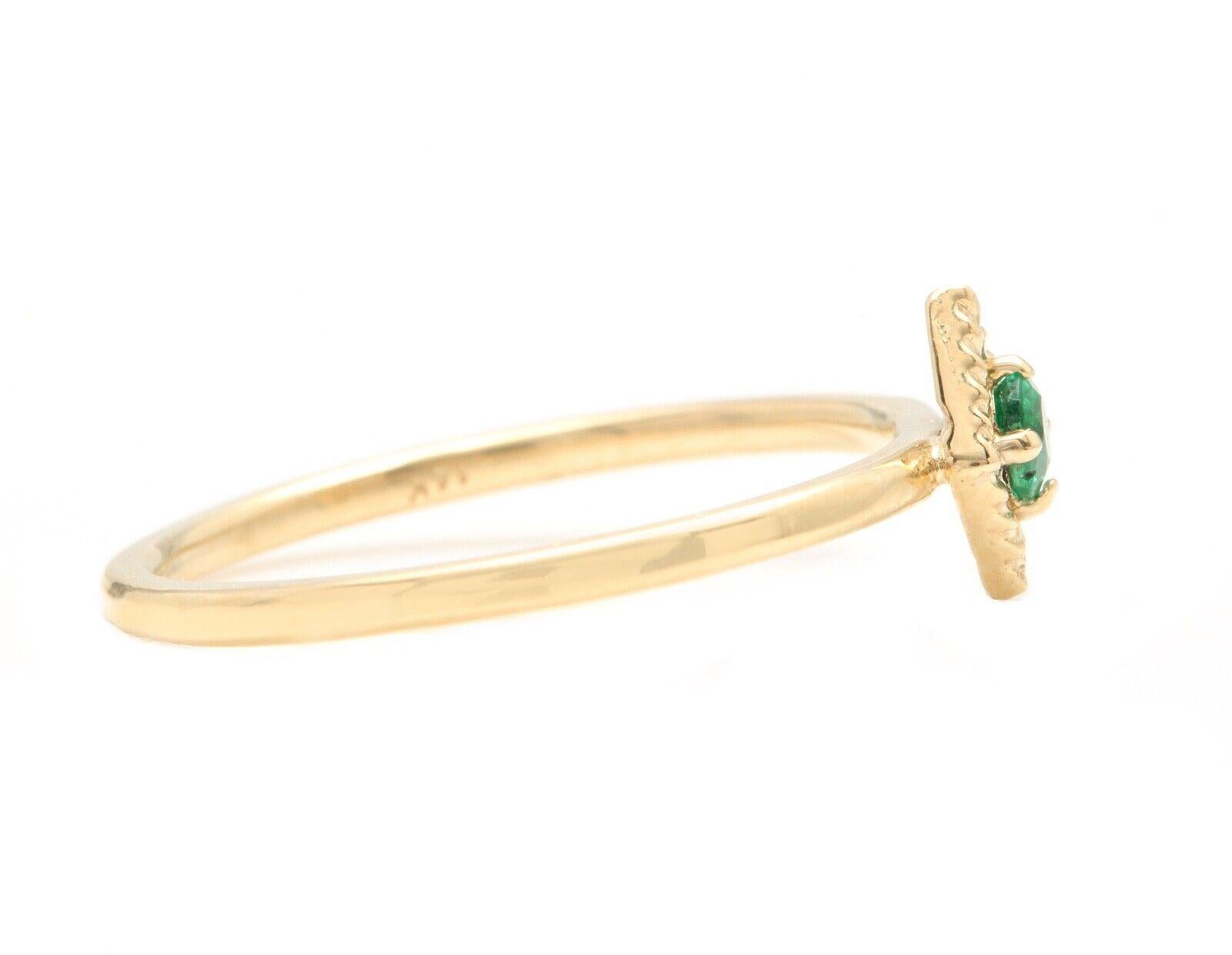 Mixed Cut Cute Natural Emerald 14K Solid Yellow Gold Ring For Sale