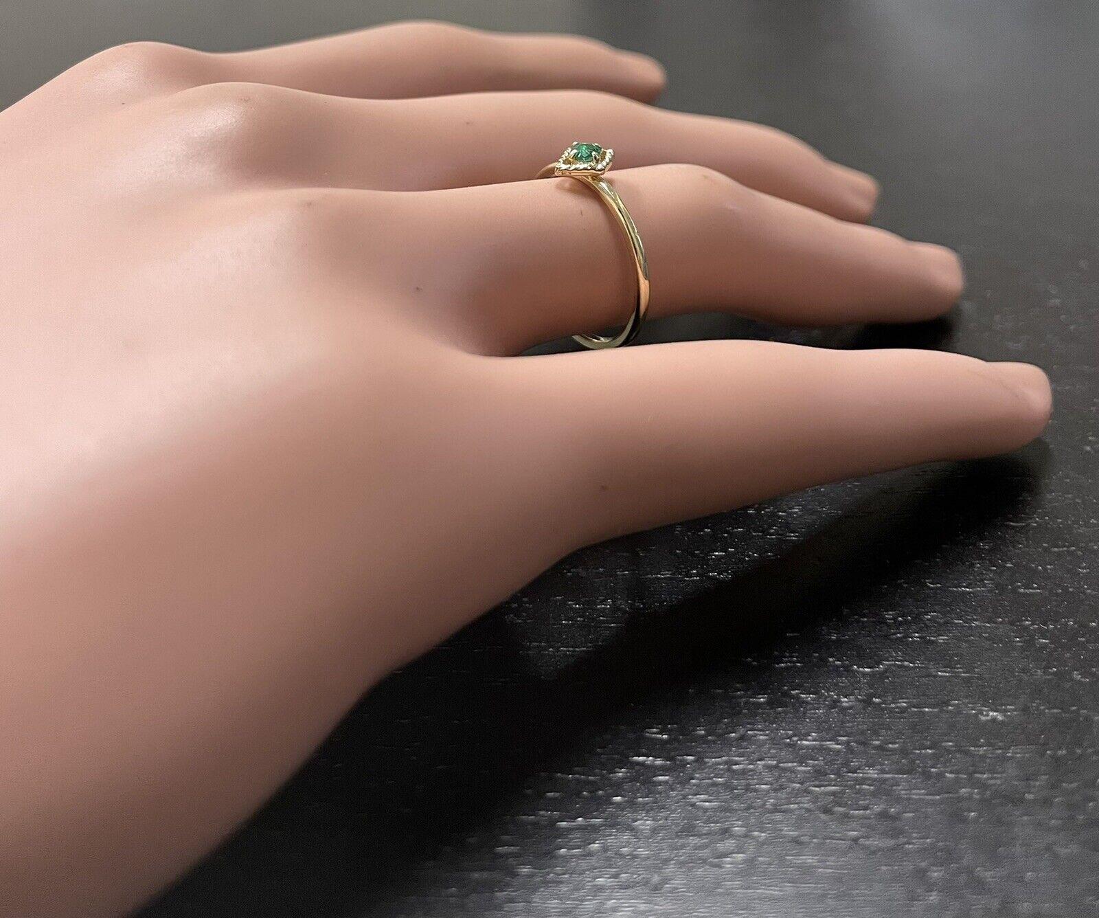 Cute Natural Emerald 14K Solid Yellow Gold Ring For Sale 2