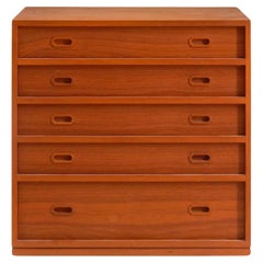 Cute Petite Danish modern teak 5 drawer dresser