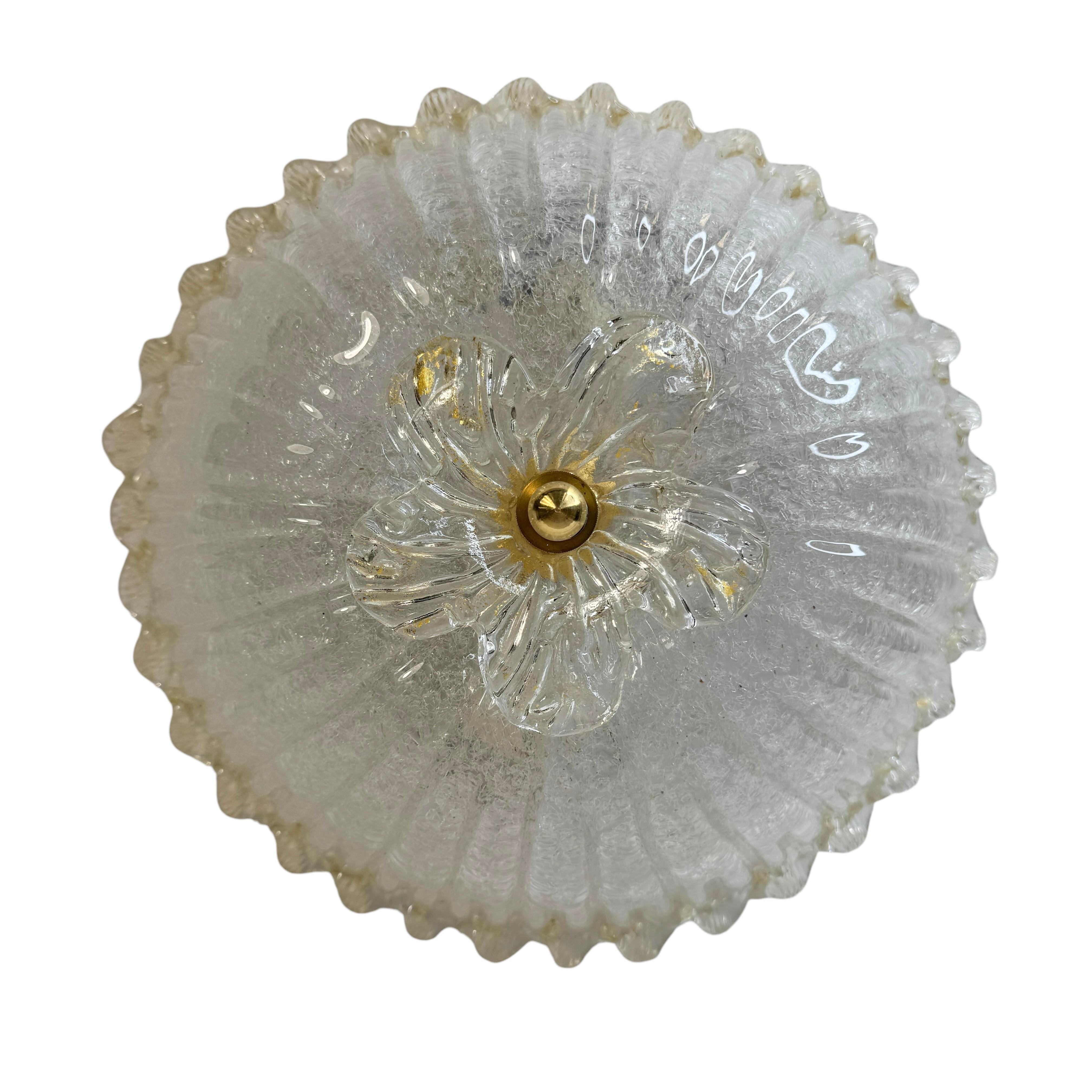 Niedliche Petite Murano Glas & Messing Flush Mount Barovier & Toso Stil 1980er Jahre Italien (Italienisch)