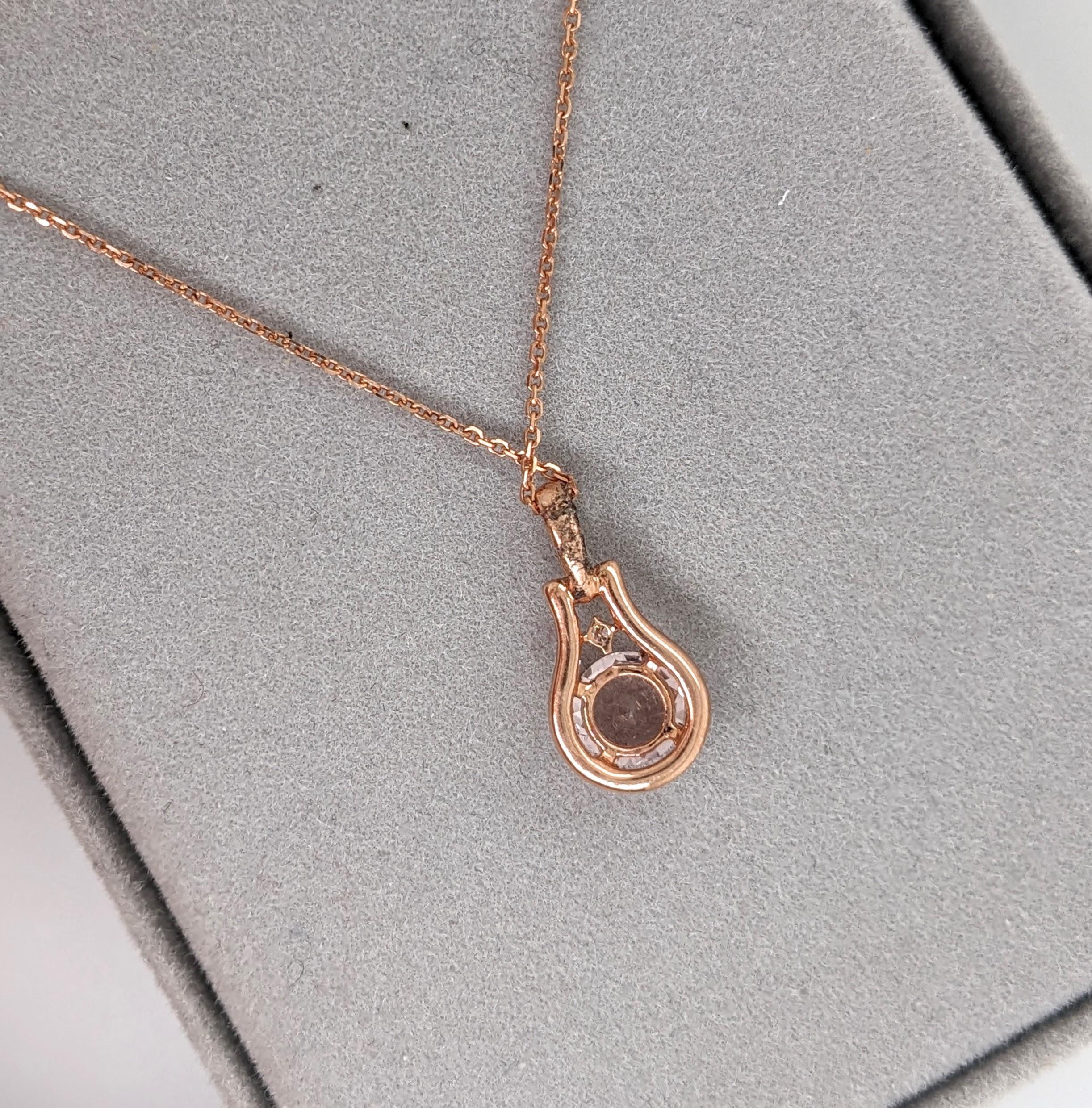 Simpatico ciondolo di morganite rosa con diamanti estratti dalla terra in oro rosa massiccio 14K in vendita 2