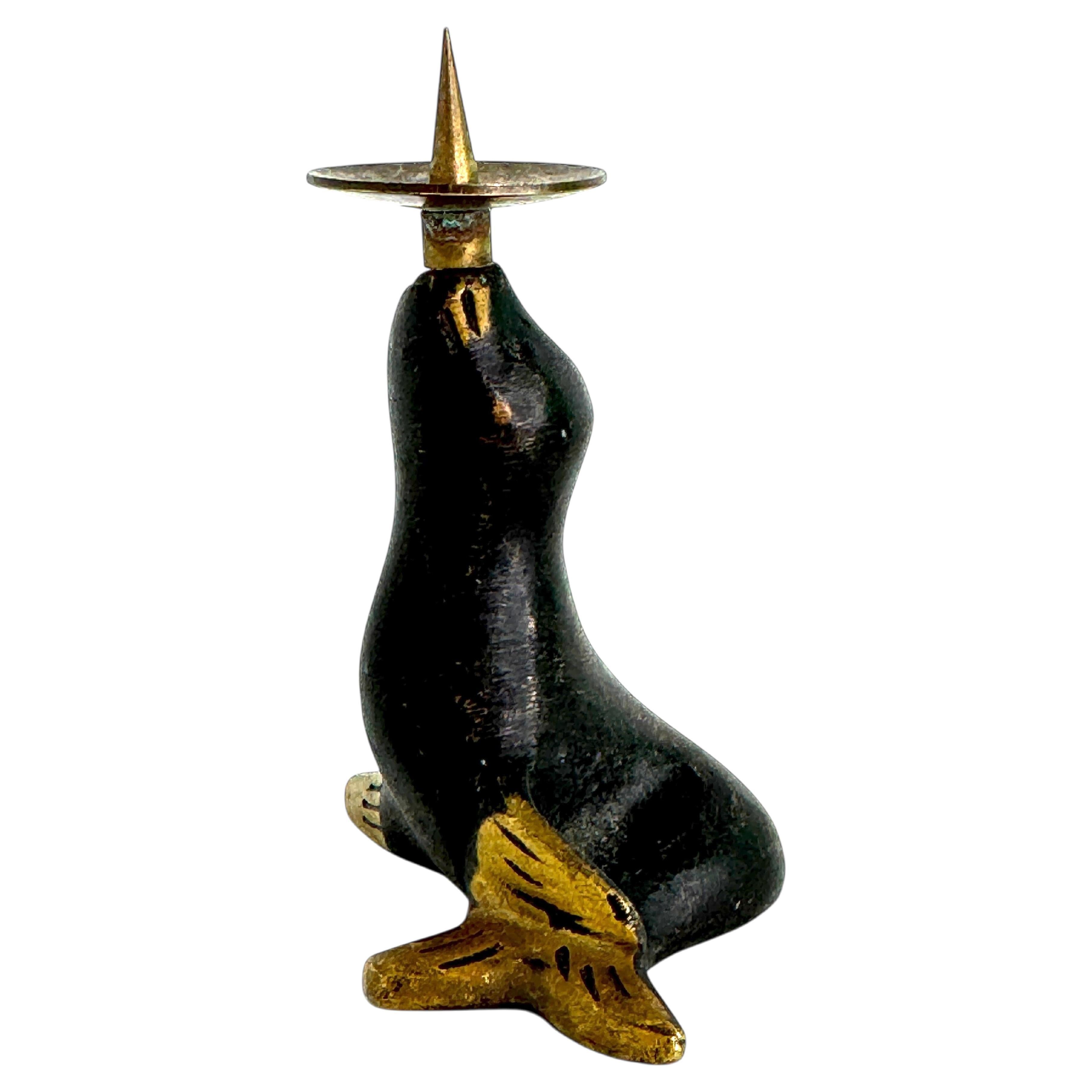 Simpatica statuetta di candeliere a forma di sigillo, Herta Baller Austria, anni 
50 in vendita