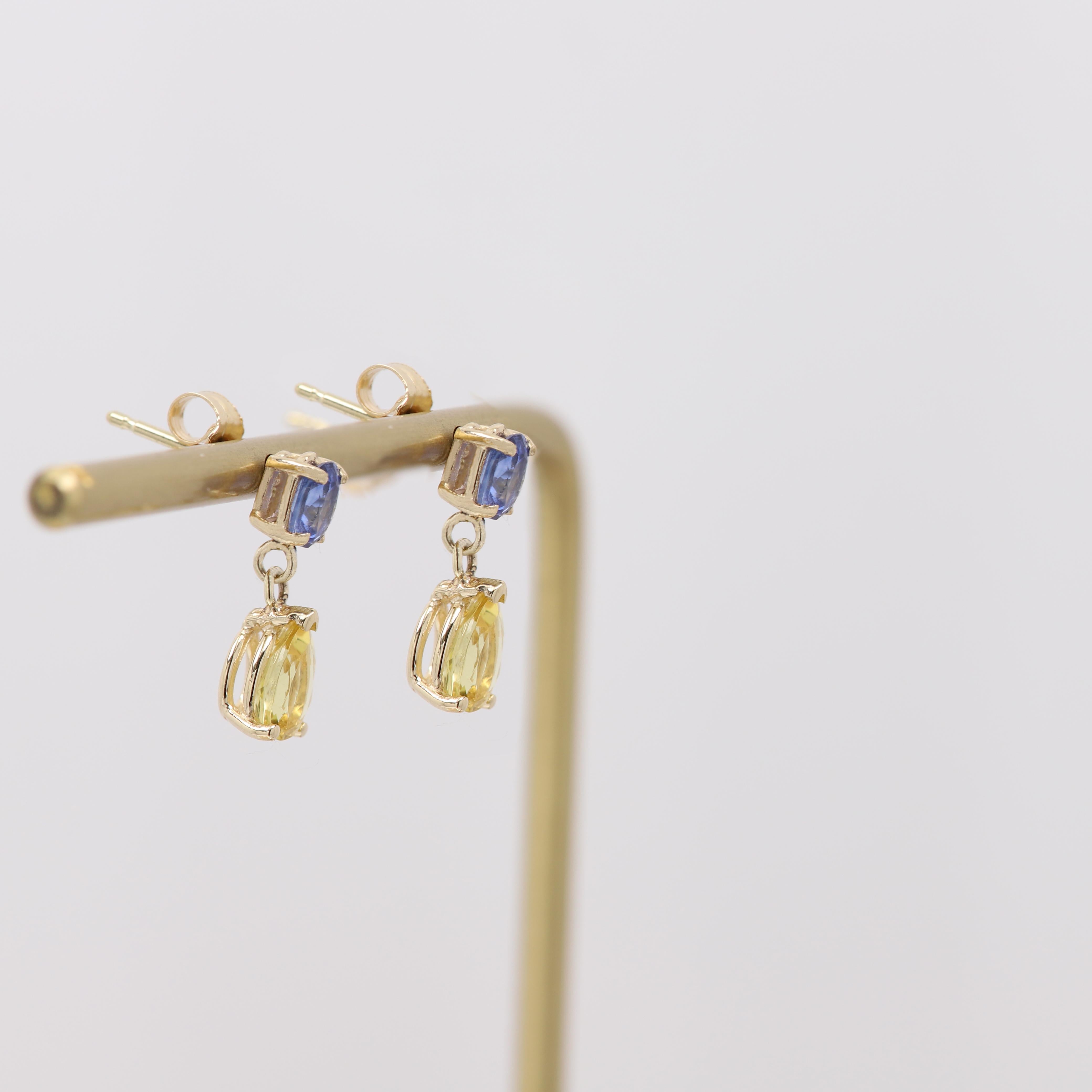 Cute Small Dangle Earrings 14 Karat Yellow Gold Blue Sapphire and Citrine For Sale 2