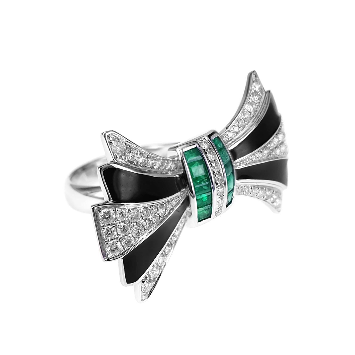 Round Cut Cute Vivid Green Emerald and Onyx Art Deco Style Bow 18 Karat White Gold Ring