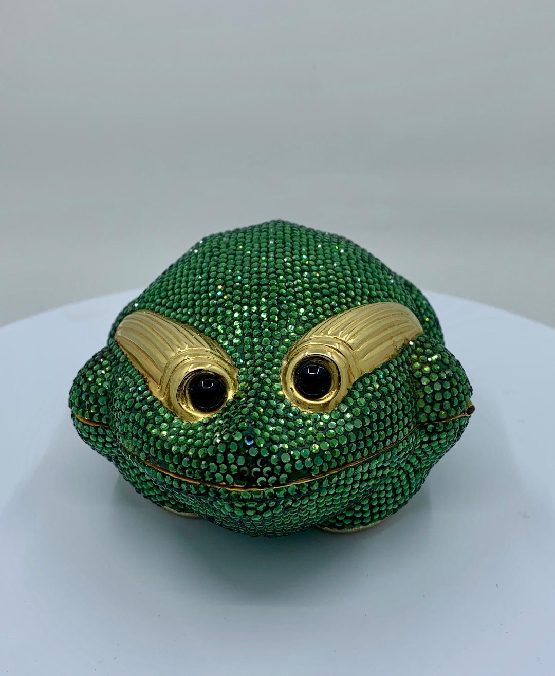 frog shaped purse