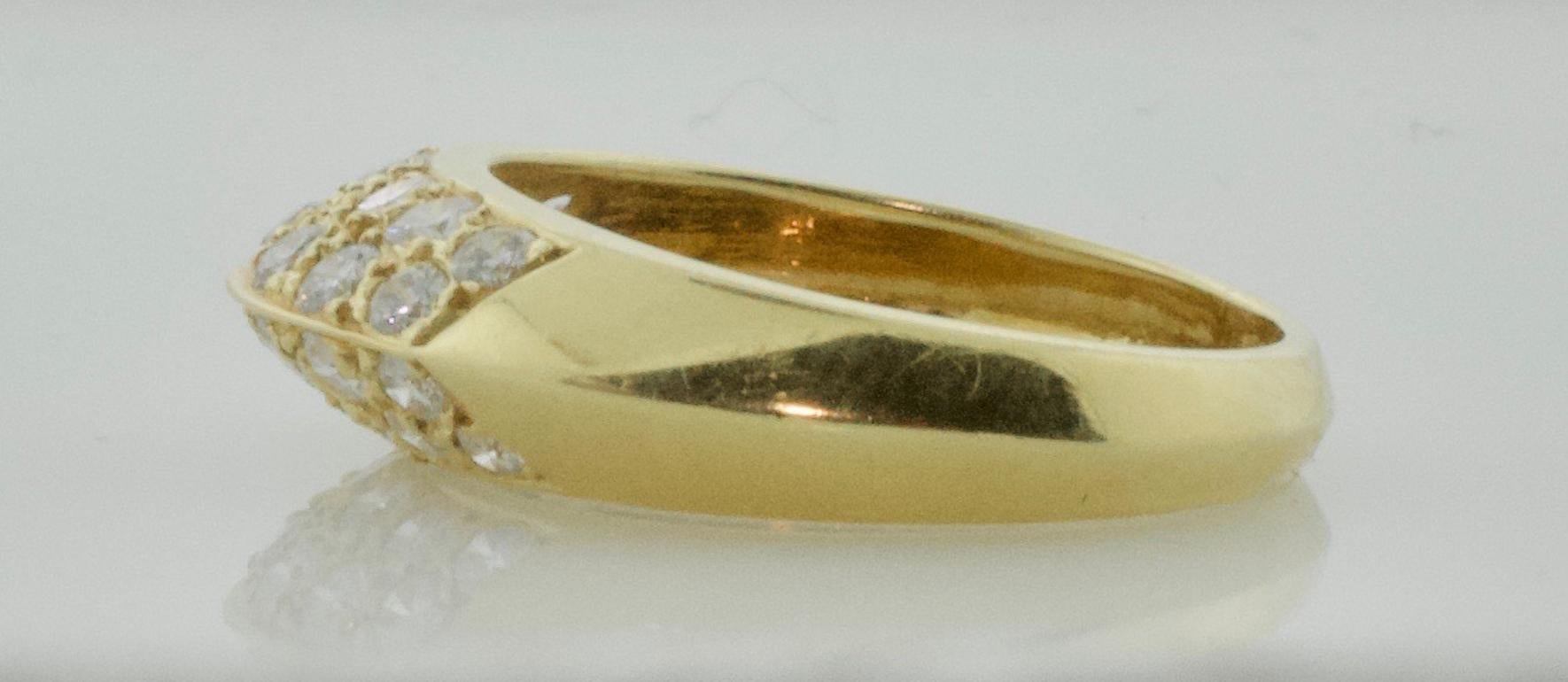 Cutesy Pave Diamond Ring in 18 Karat Made in Italy 2