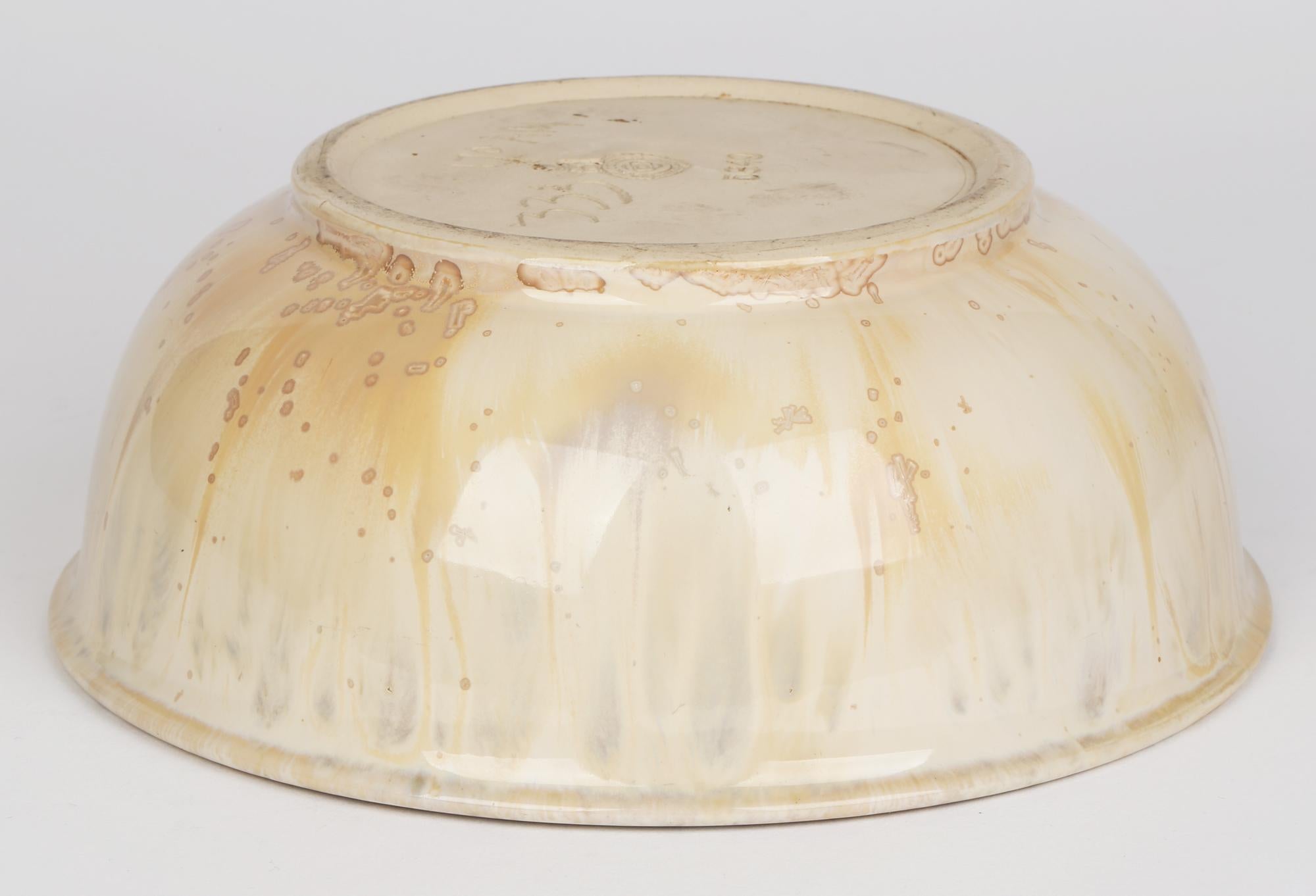 Cuthbert Bailey Art Deco Doulton Lambeth Kristallglasierte Keramikschale (Frühes 20. Jahrhundert) im Angebot