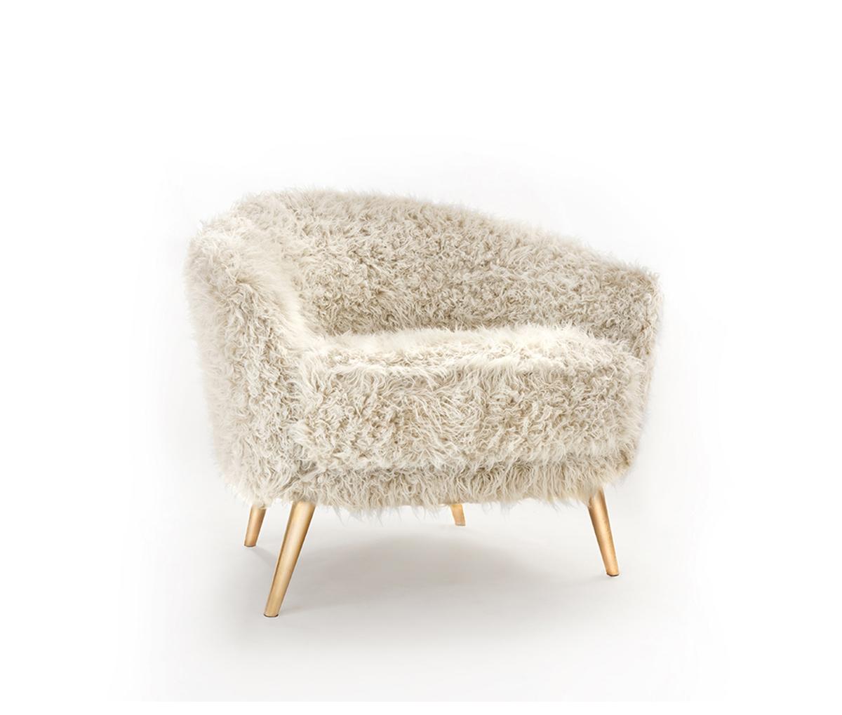 Cutie Armchair by Munna
Dimensions: D 88 x W 100 x H 78 cm. SH: 47 cm.
Materials: Wood, foam, gold leaf, and upholstery.
Finish: Fantasy Fur, ref. FF01, and gold leaf with gloss varnish.

Available in all Munna fabrics except Wild Silk. Available in