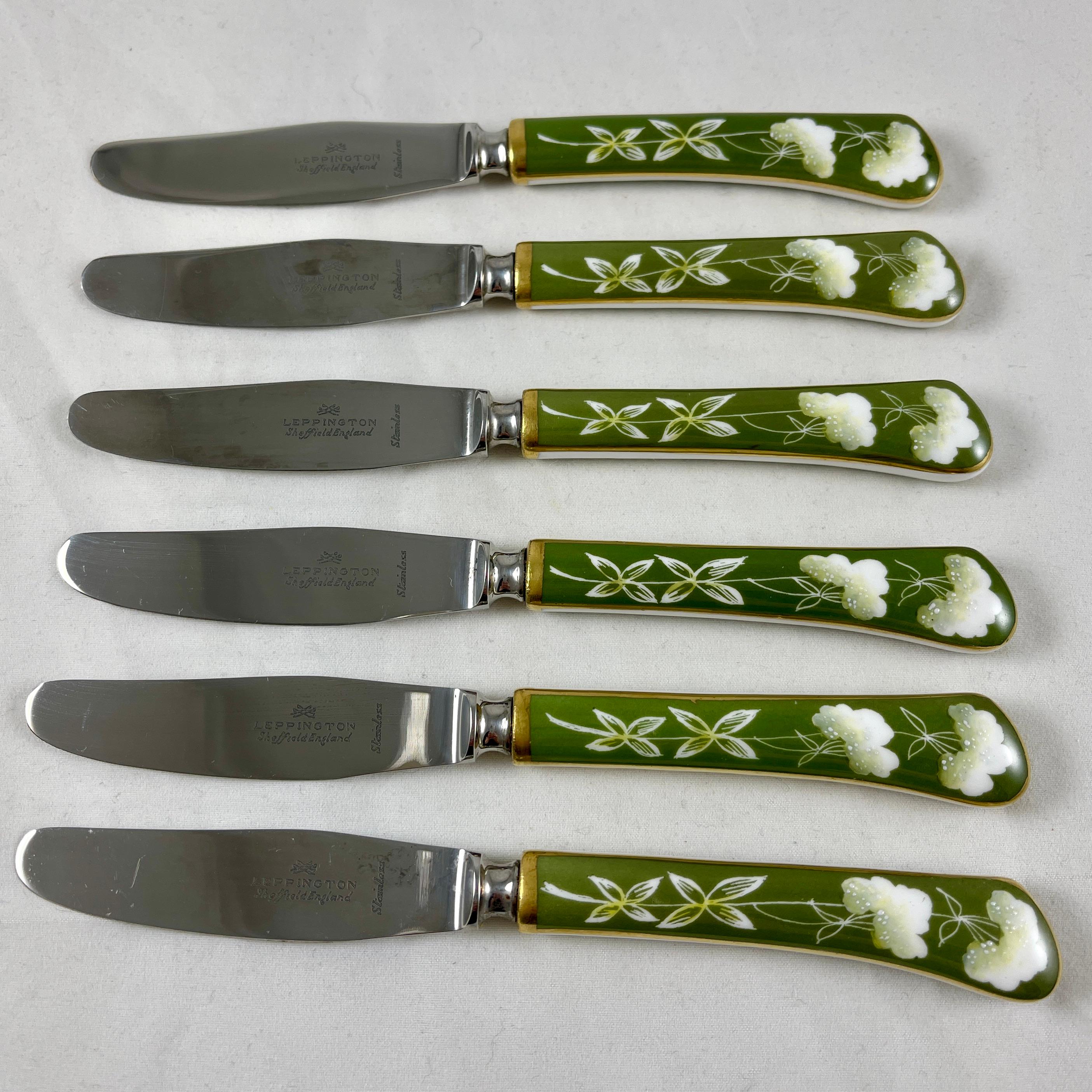 A beautiful six piece set of spreaders by Cutlass Leppington – Sheffield, England, circa 1930-1940.

The heat-forged Stainless Steel and hand painted bone china handled cutlery is in the original presentation case, with the care pamphlet