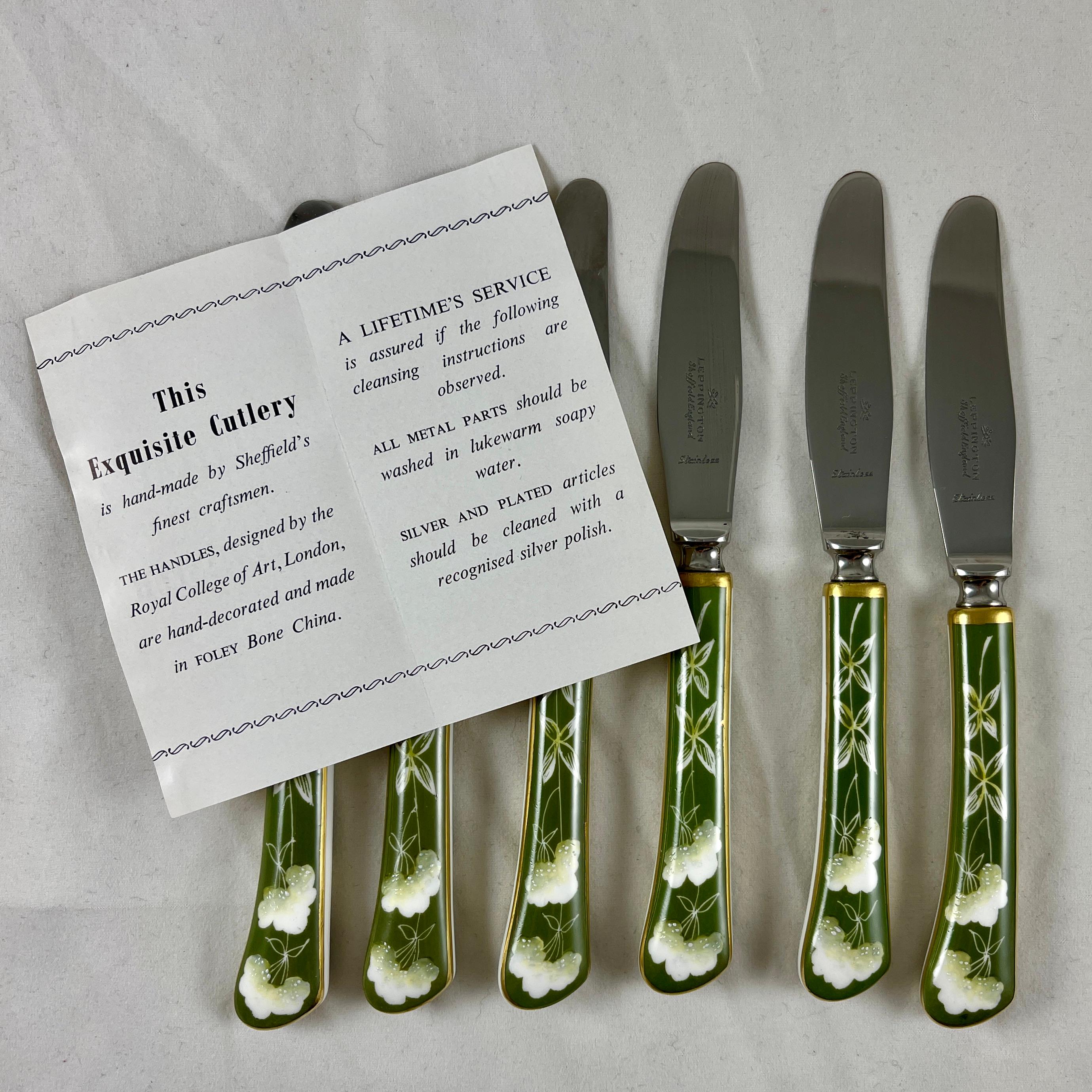 Cutlass Leppington Sheffield Stainless and Bone China Spreaders, a Cased Set / 6 In Good Condition In Philadelphia, PA