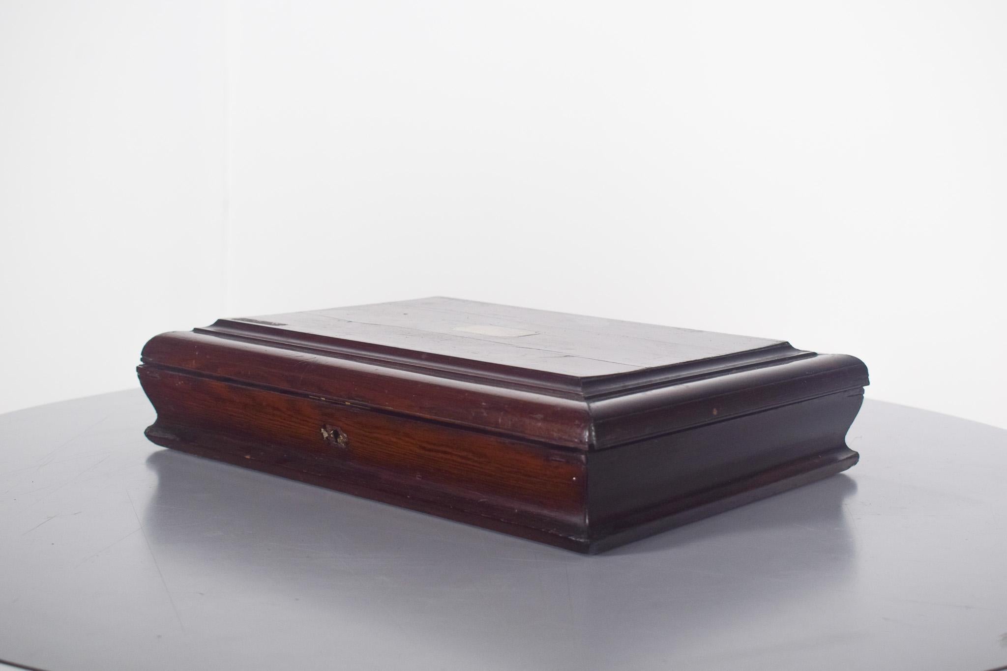 Coffret à couverts en bois de rose au design classique État moyen - En vente à Lisboa, Lisboa