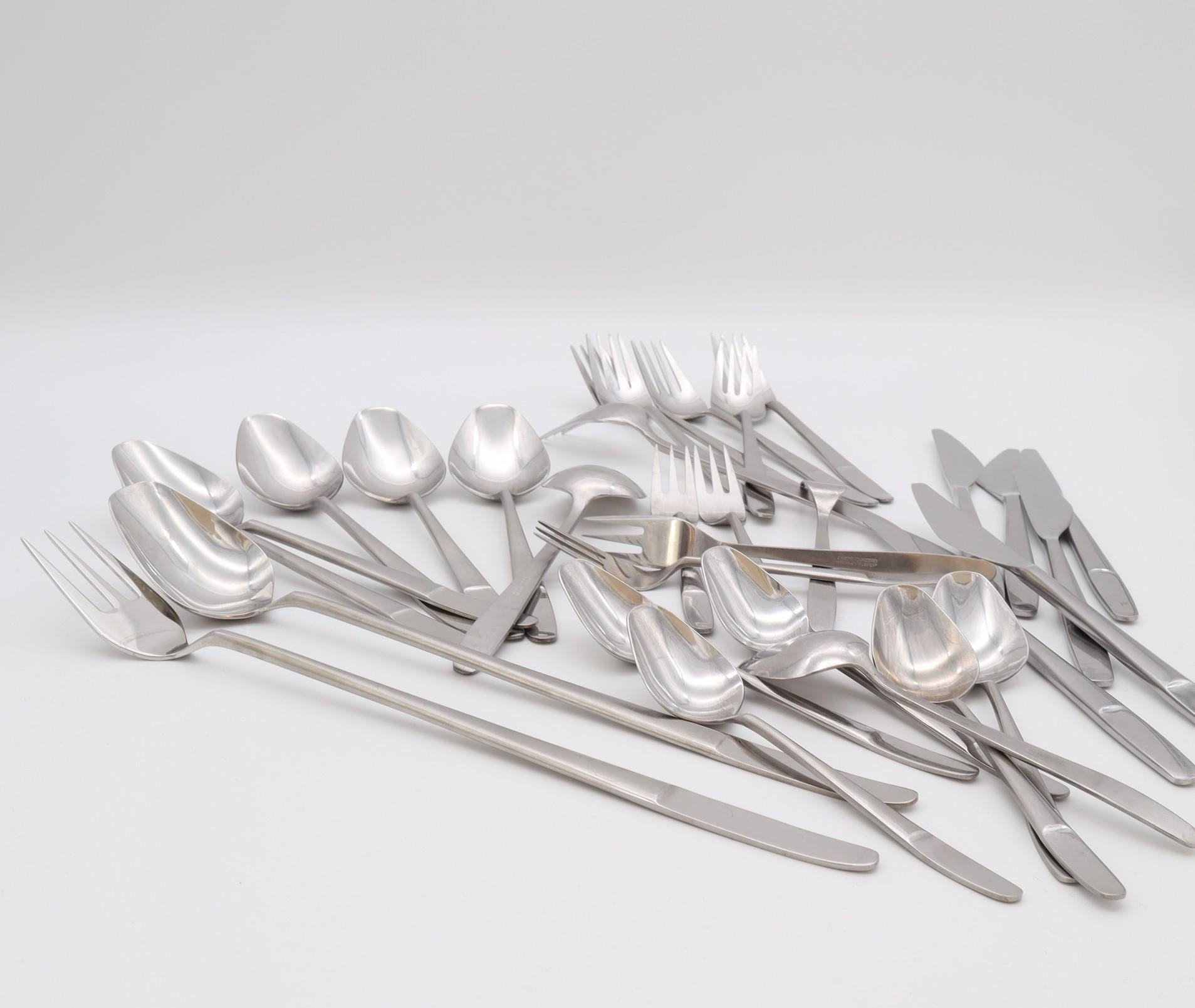 Cutlery Set by Helmut Alder for Amboss Model 2070, 32 Pieces, 1960s For Sale 2