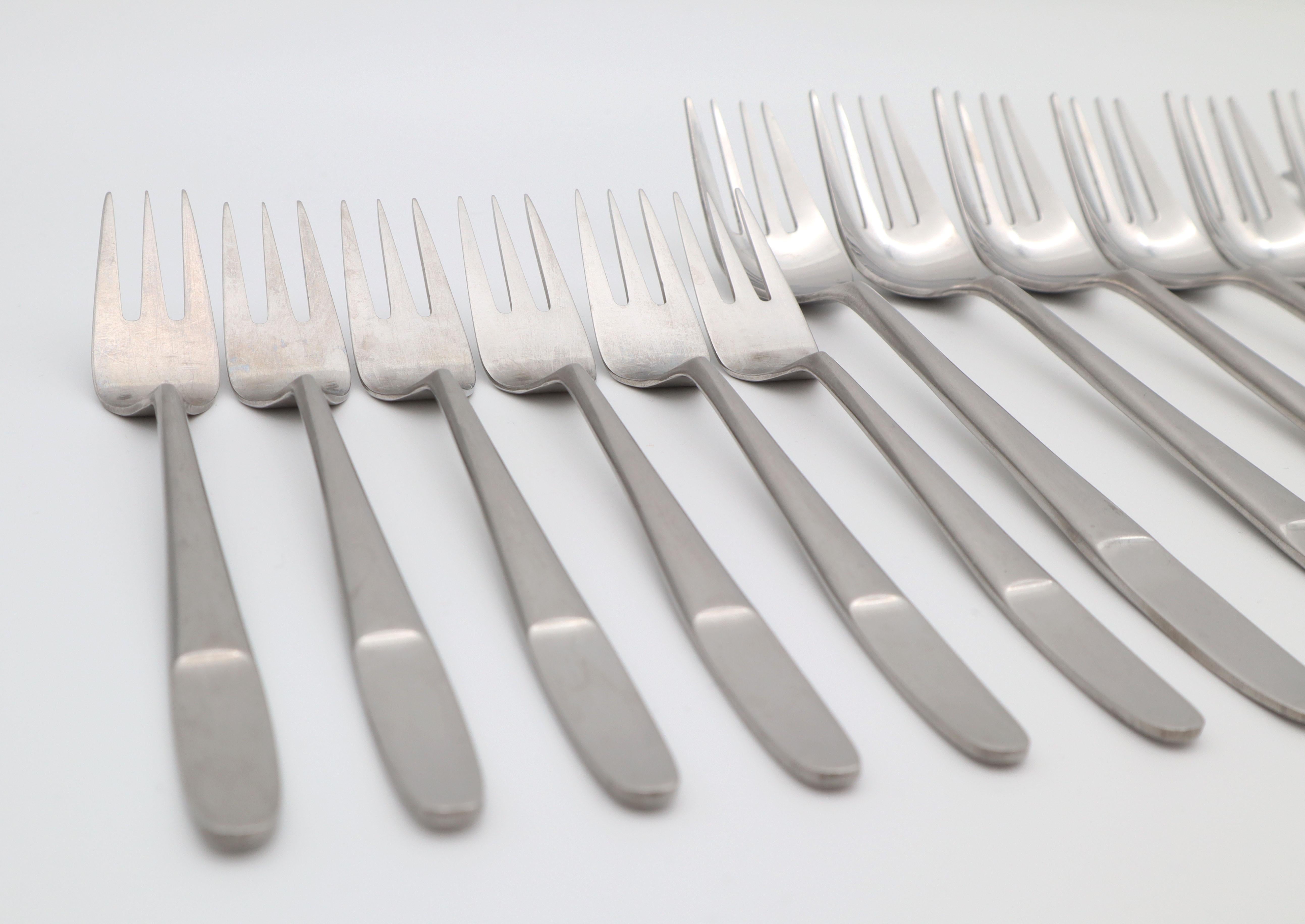 Cutlery Set by Helmut Alder for Amboss Model 2070, 32 Pieces, 1960s For Sale 3