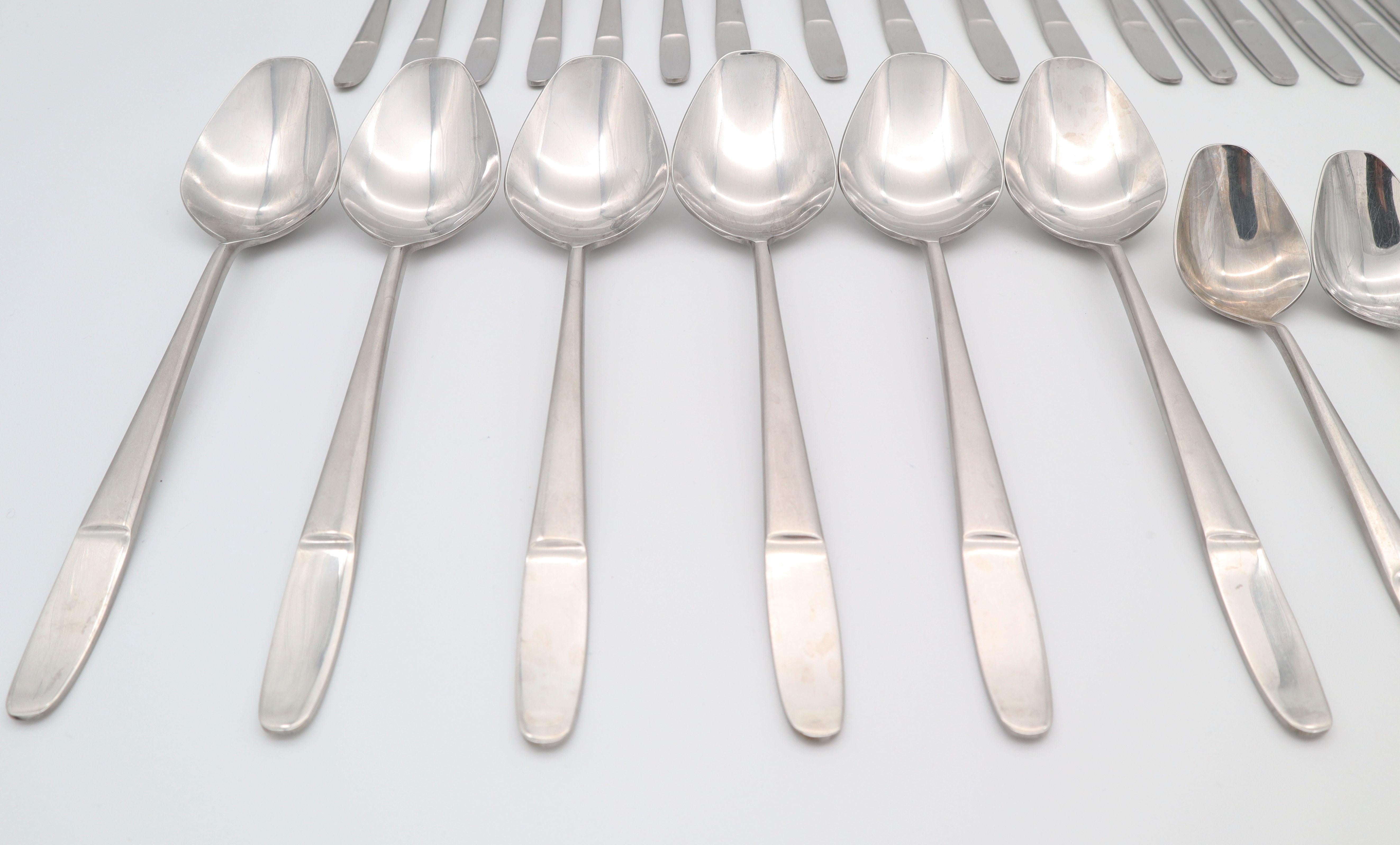 Cutlery Set by Helmut Alder for Amboss Model 2070, 32 Pieces, 1960s For Sale 4