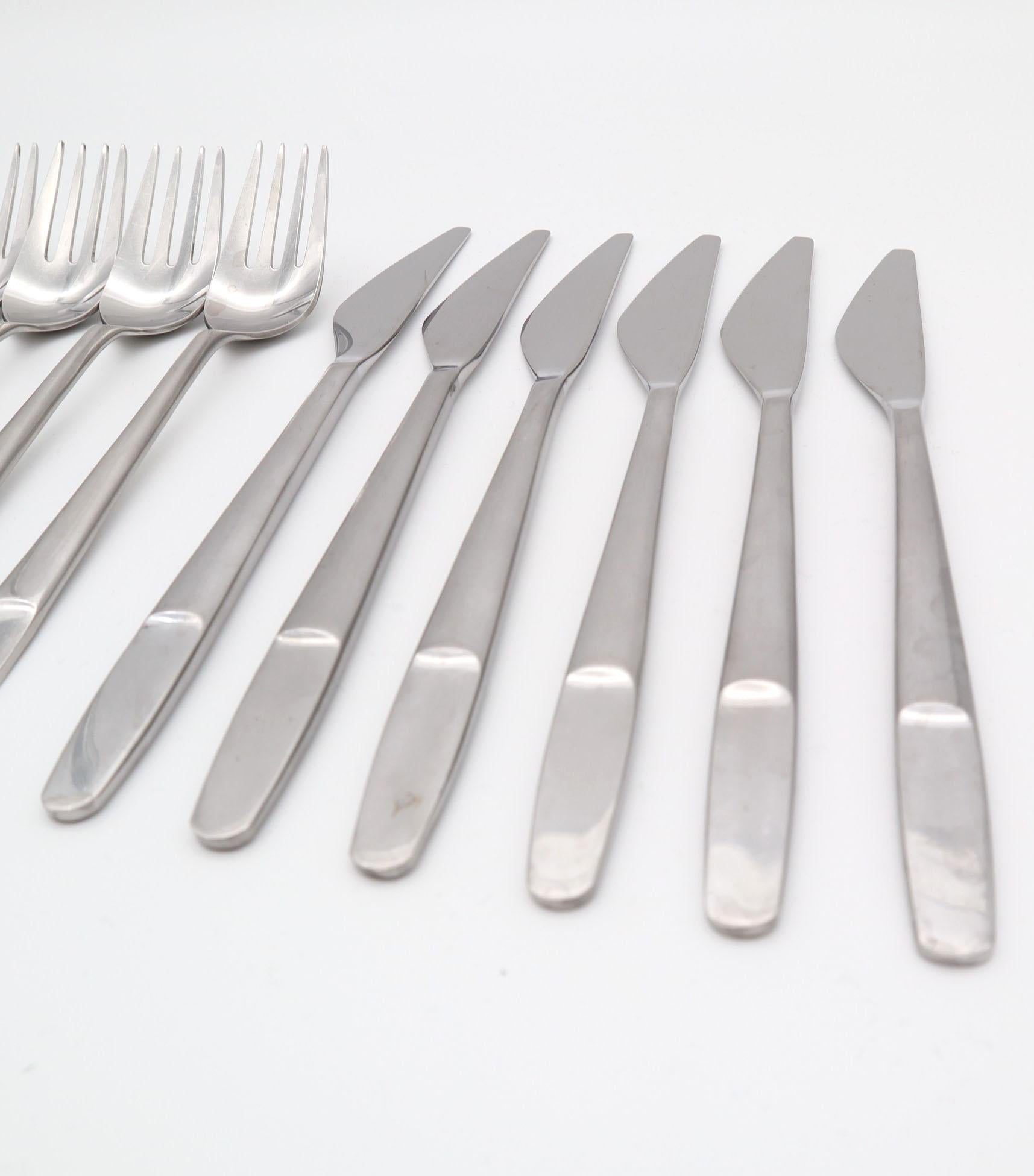 Mid-20th Century Cutlery Set by Helmut Alder for Amboss Model 2070, 32 Pieces, 1960s For Sale