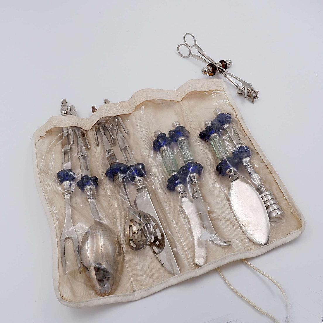 Set de couverts 9 pièces fleurs en verre - Sweet service en vente 1