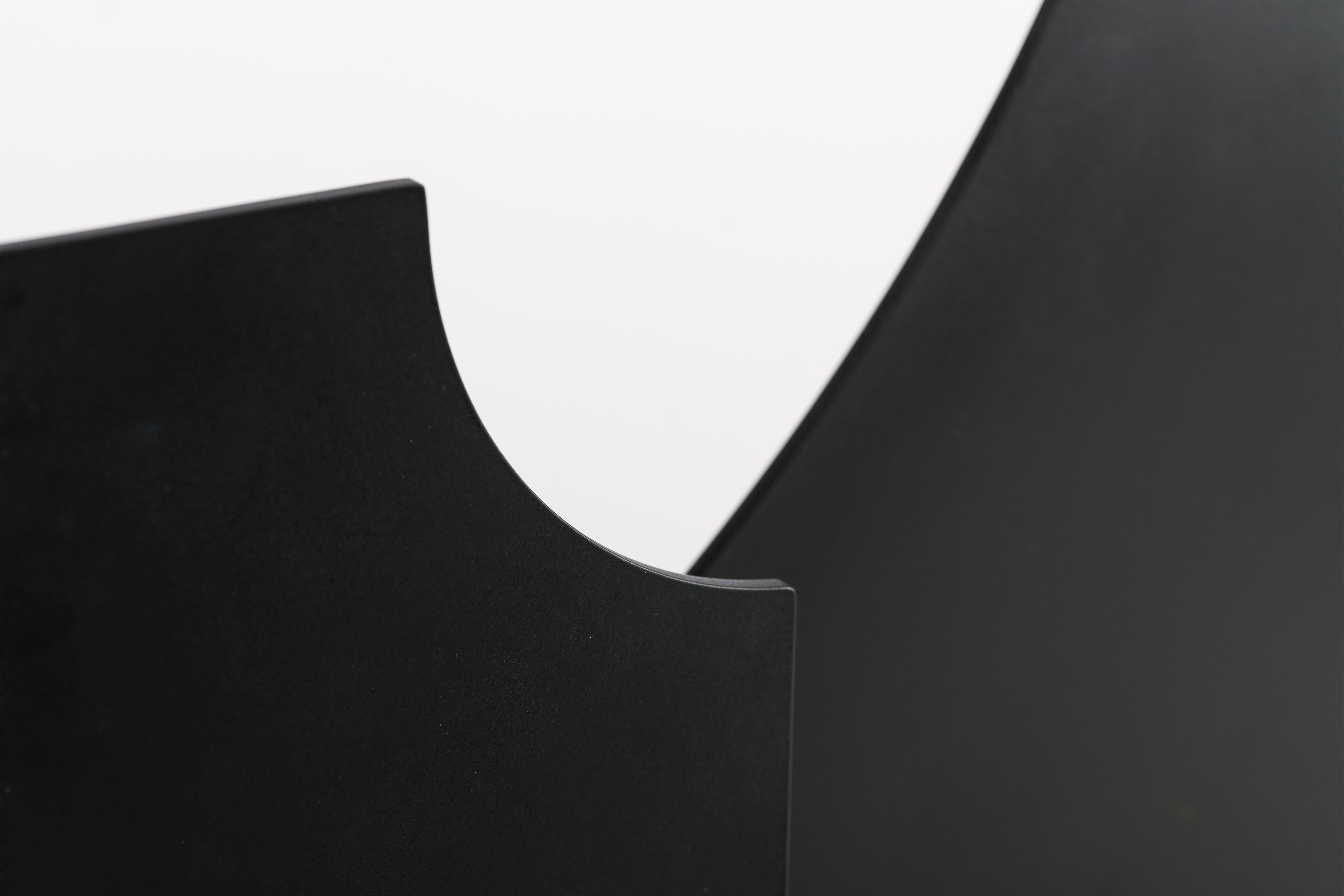 Cutout V01, Contemporary Black Metal Sculptural Vase by Millim Studio In New Condition For Sale In Frascati, RM