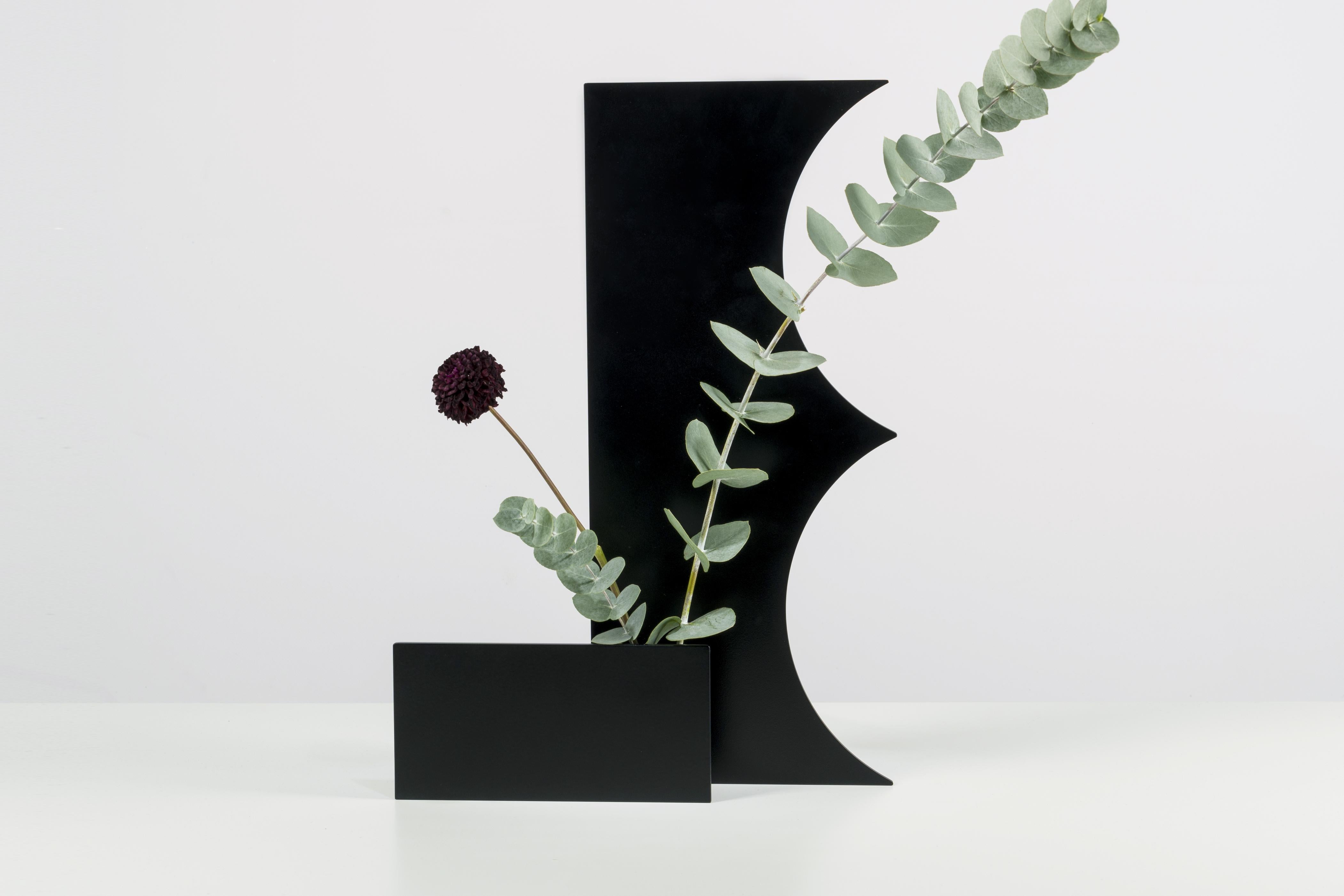 Modern Cutout V05 - Contemporary Black Metal Sculptural Vase by Millim Studio For Sale