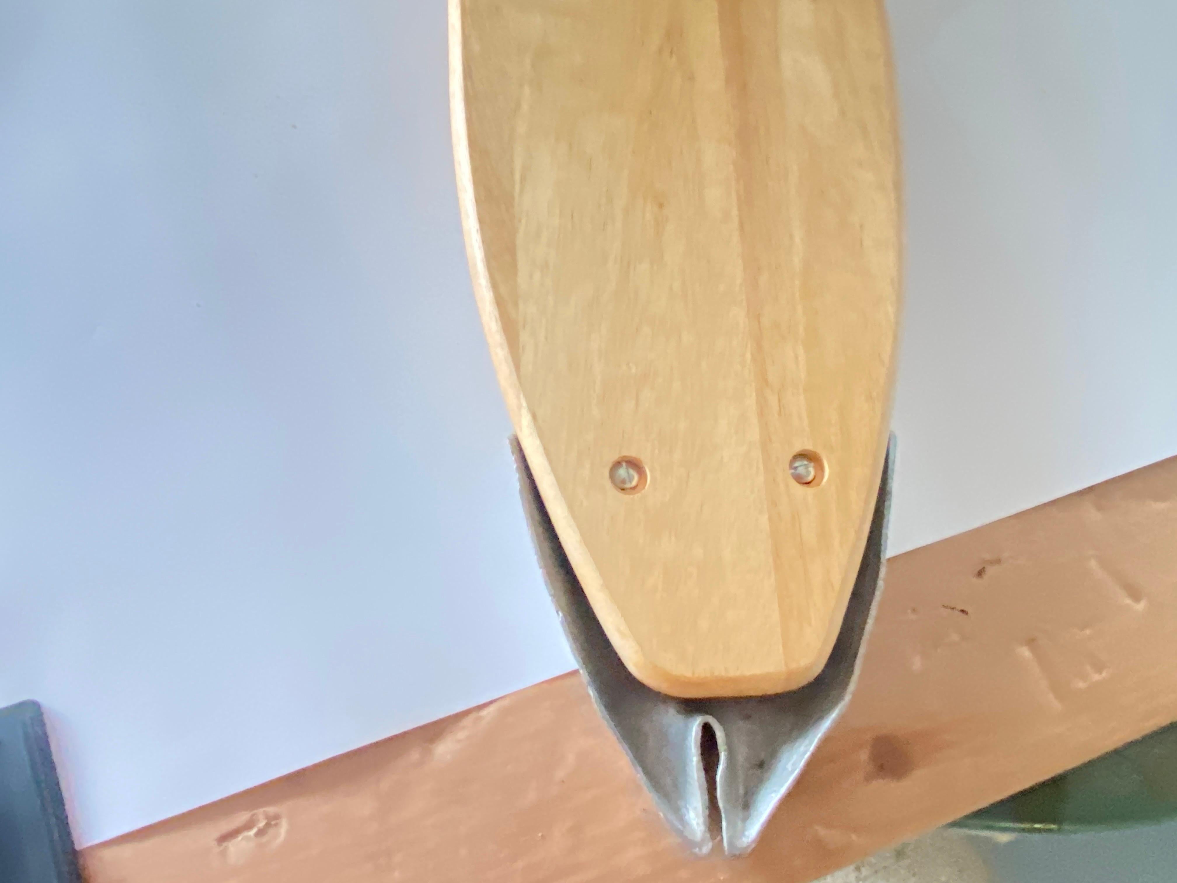 Français Planche à découper ou planche à découper en bois de couleur Brown, française, 20e siècle en vente