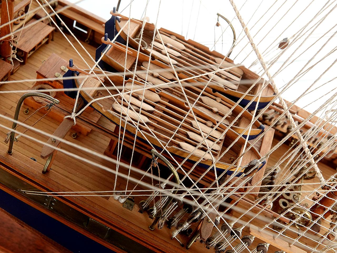 Other Cutty Sark Ship Model In Glass Case - Amazing Detail For Sale