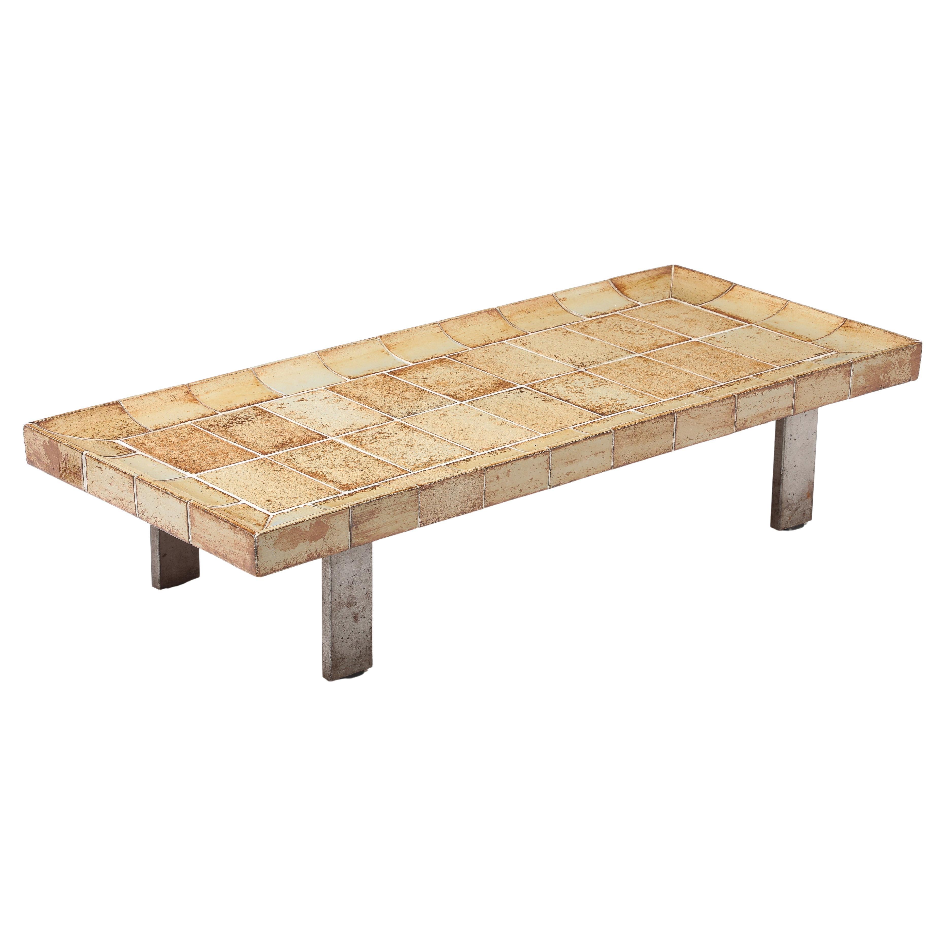 Tavolo a cuvette di Roger Capron, Francia, anni 
60