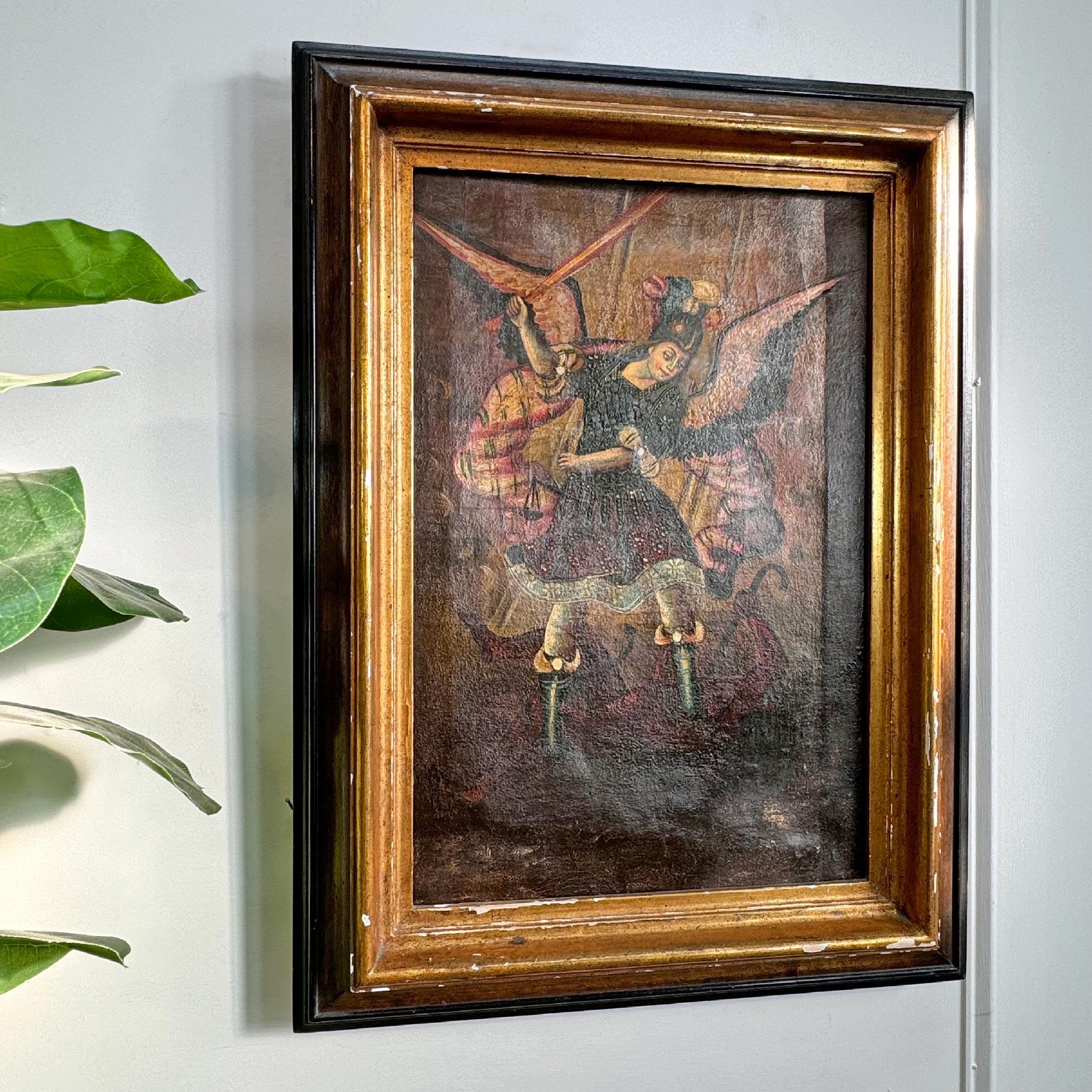 Óleo sobre lienzo de la Escuela Cusqueña del Arcángel Miguel derrotando a Satanás Siglo XVIII en venta 3