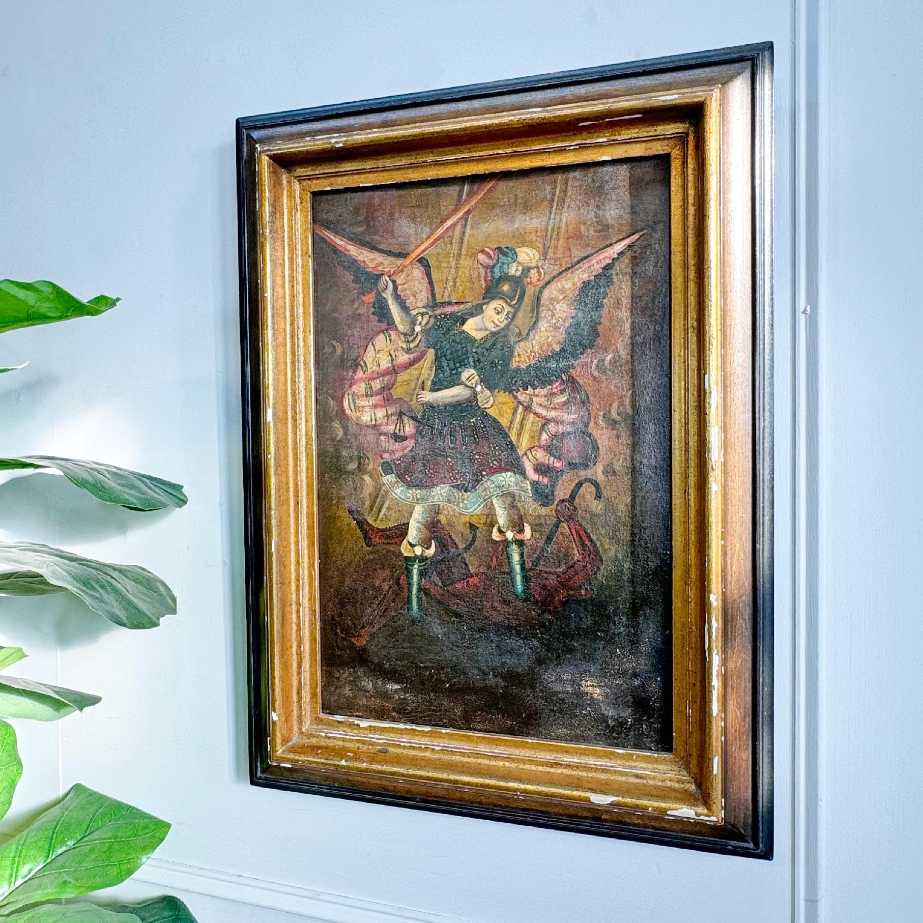 Óleo sobre lienzo de la Escuela Cusqueña del Arcángel Miguel derrotando a Satanás Siglo XVIII Pintado a mano en venta