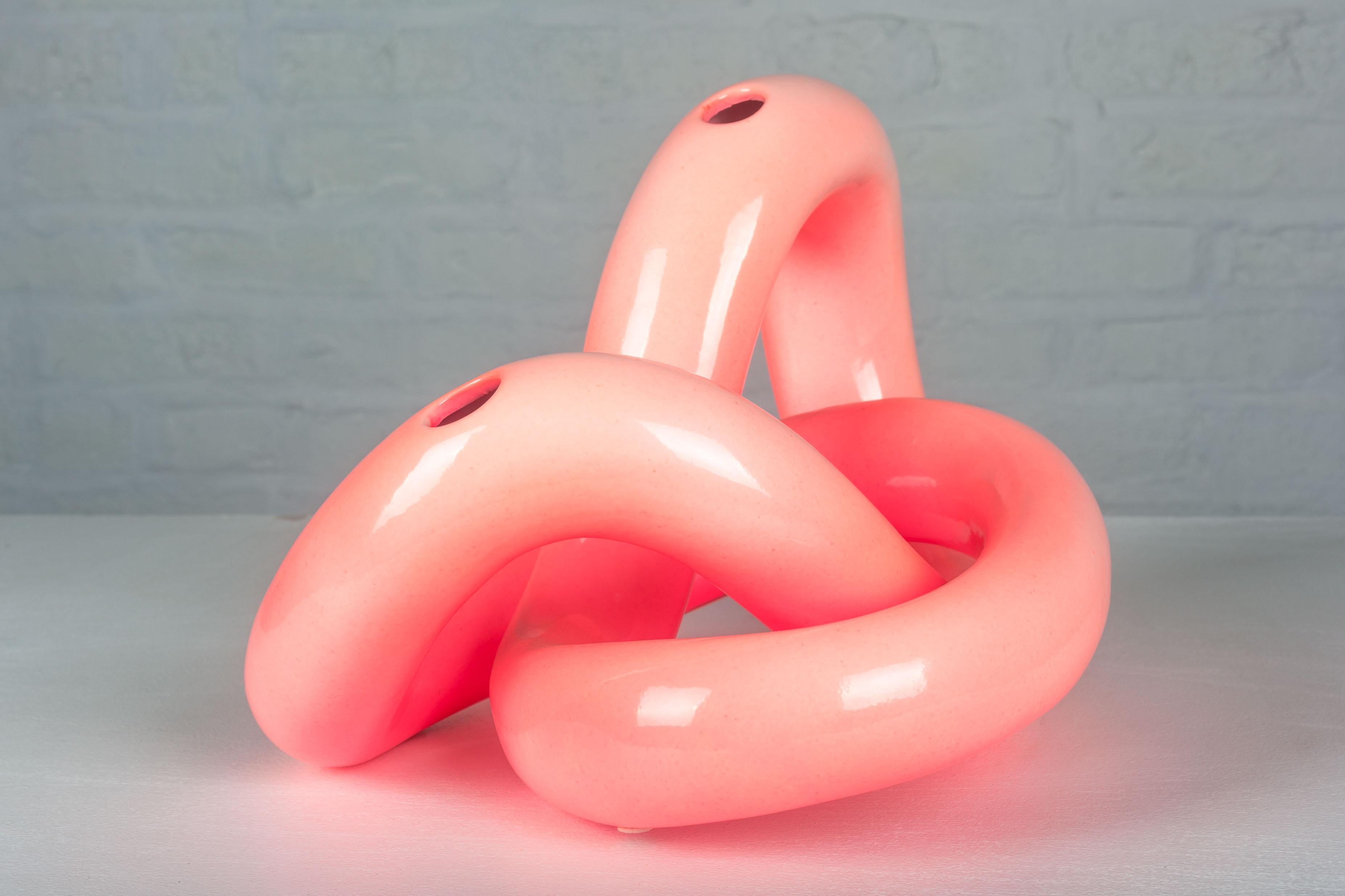 Cyclik, Large Pink Vase by Karim Rashid for Bitossi in 2000, Limited Edition 79 In Good Condition For Sale In Chicago, IL