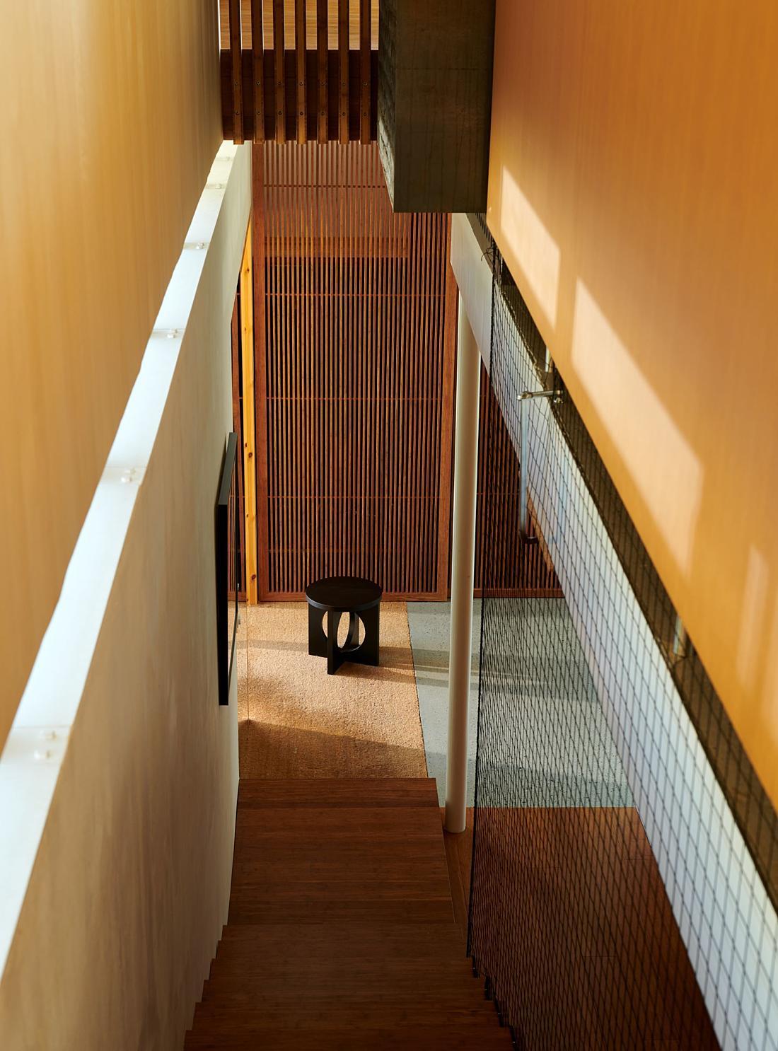 Norvegese Tavolo Cyclop 405 di Anderssen & Voll in impiallacciato di betulla laccato in vendita