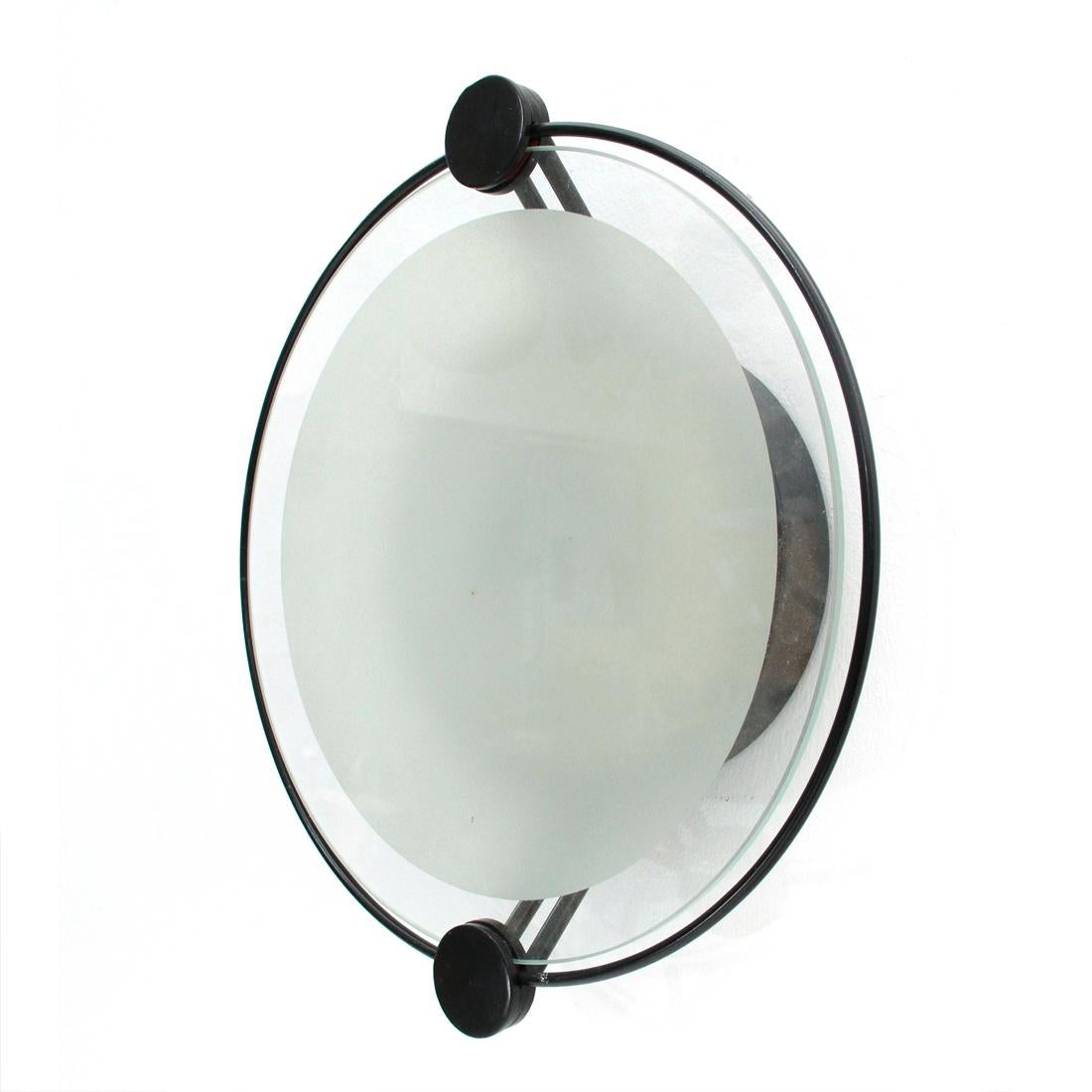 Applique or ceiling lamp produced by Artemide in the 1980s, designed by Michele De Lucchi.
Black painted metal structure.
Circular diffuser in sandblasted glass and transparent glass frame.
Good general conditions, some signs due to normal use