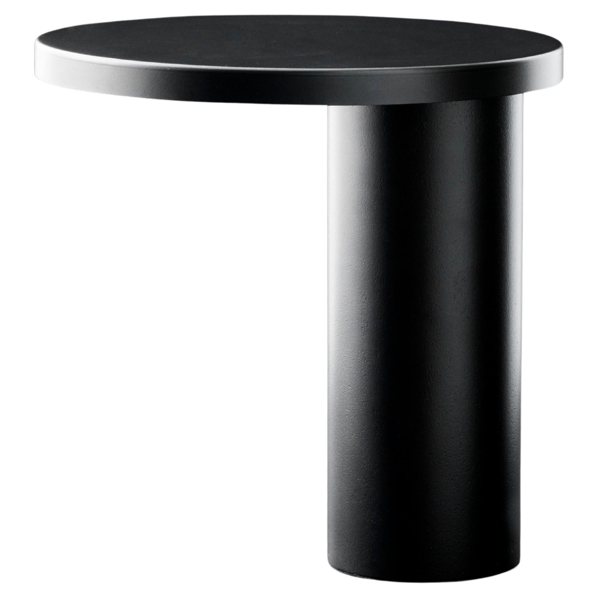 Cylinda Black Table Lamp by  Mariana Pellegrino Soto for Oluce For Sale