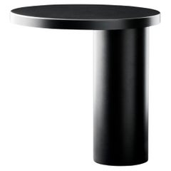 Lampe de table noire Cylinda par  Mariana Pellegrino Soto pour Oluce