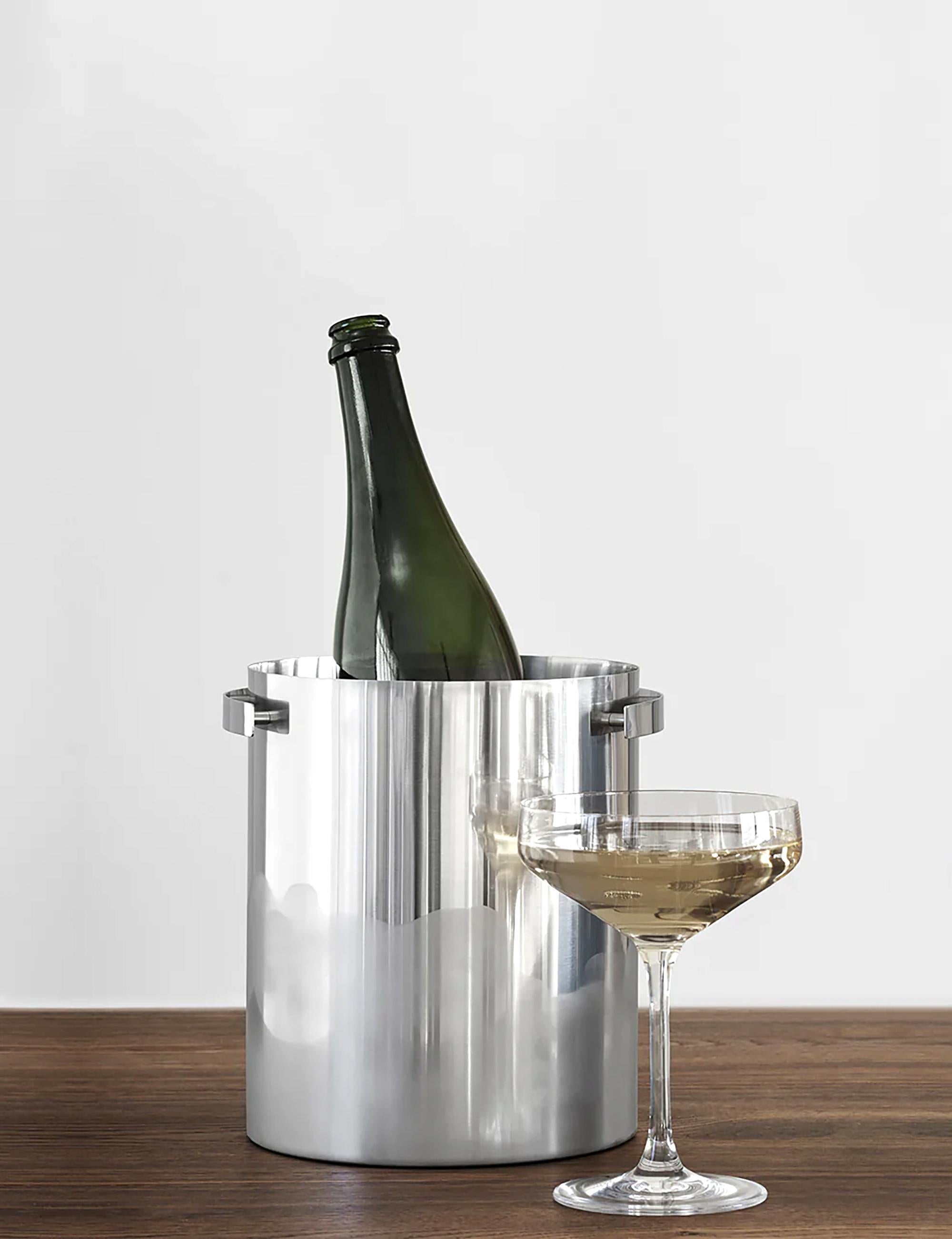 Cylinda Champagne Cooler / Ice Bucket by Arne Jacobsen for Stelton Denmark For Sale 5
