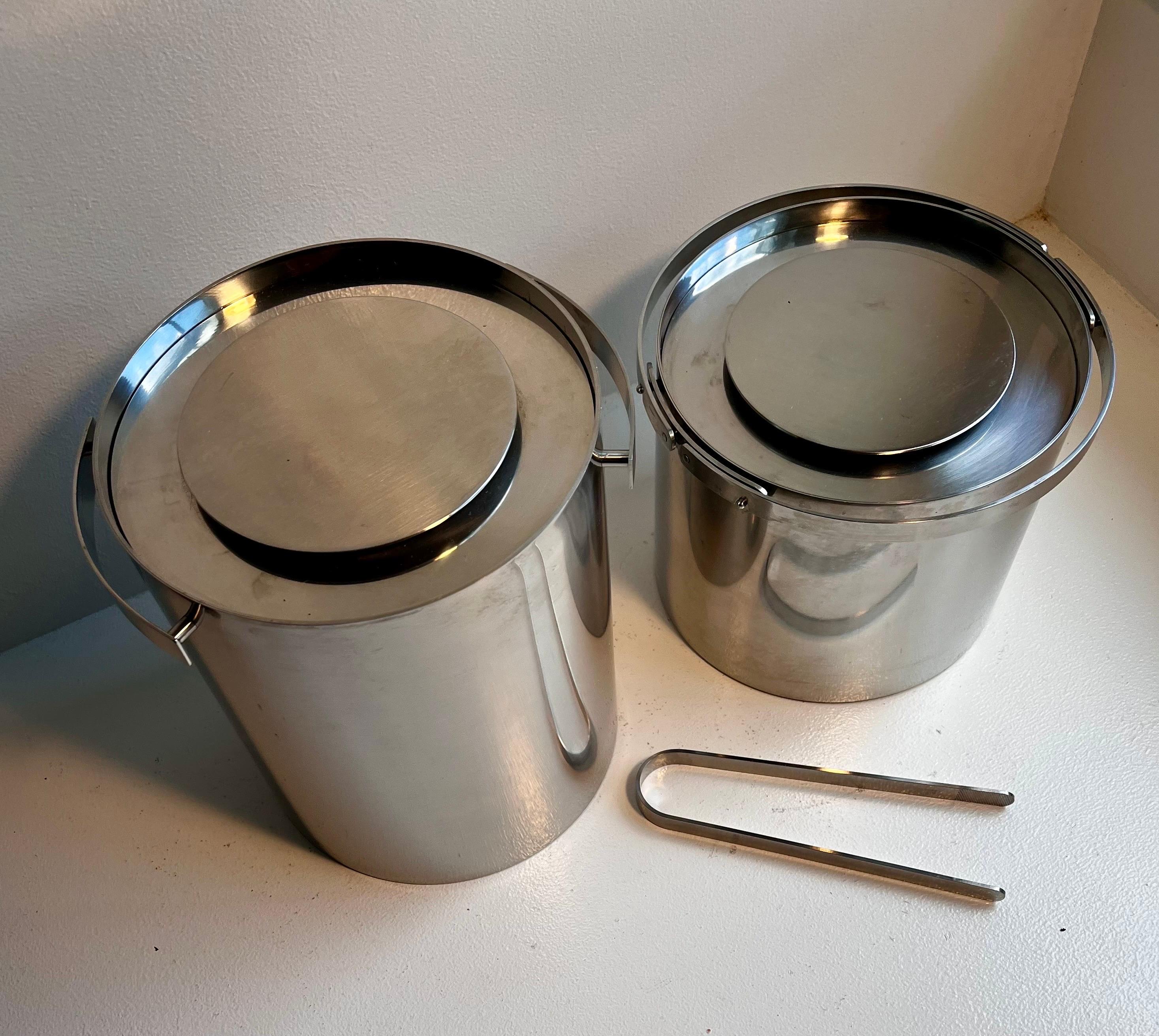 Cylinda Champagne Cooler & Ice Bucket 
by Arne Jacobsen for Stelton

(1) Champagne Cooler ( 7