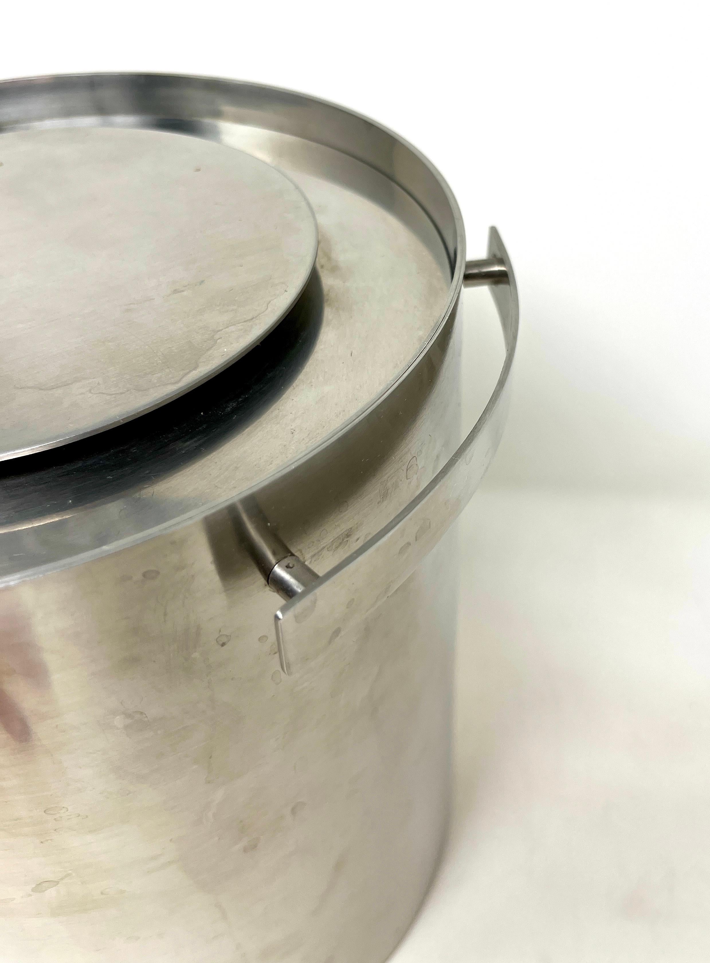 Cylinda Line Champañera MCM de acero inoxidable de Arne Jacobsen para Stelton Escandinavo moderno en venta