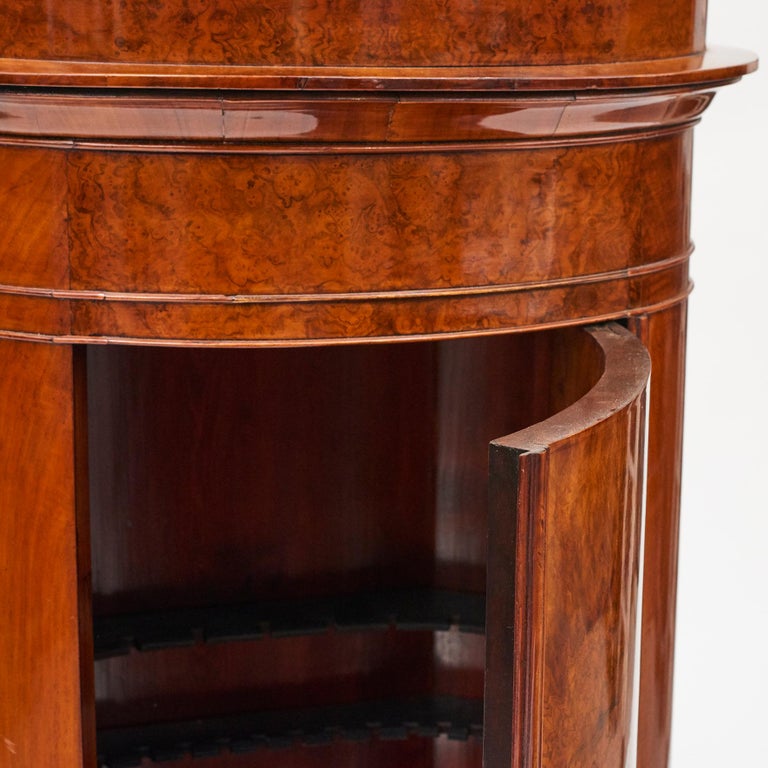 Cylinder Burl Walnut Pedestal Cabinet, Copenhagen, 1830-1840 For Sale 3