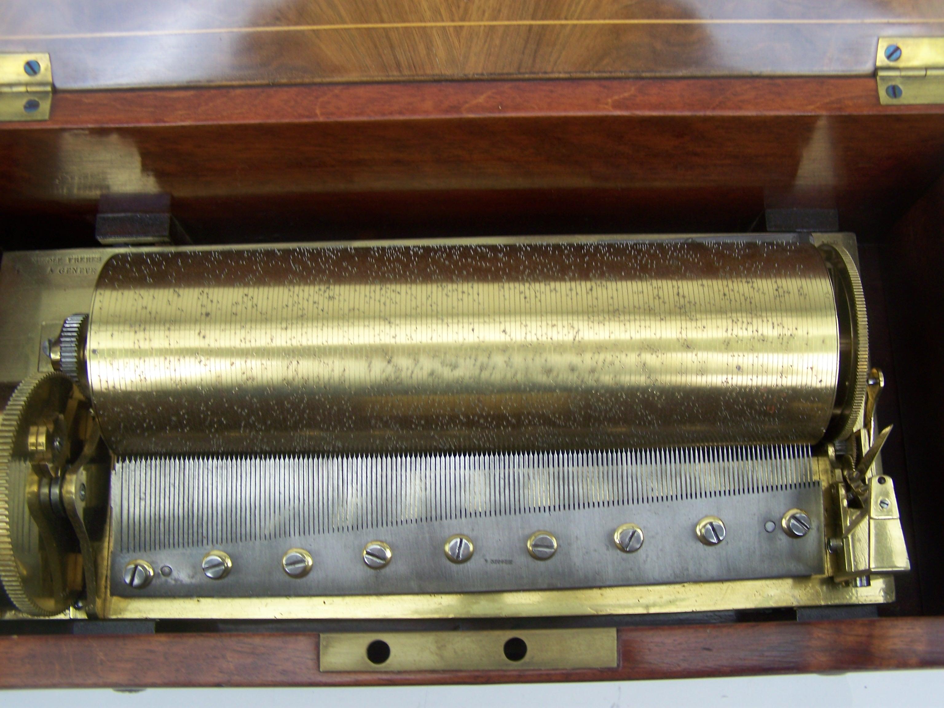 Cylinder Musical Box by Nicole Freres (Geneva) In Excellent Condition For Sale In Zonhoven, BE