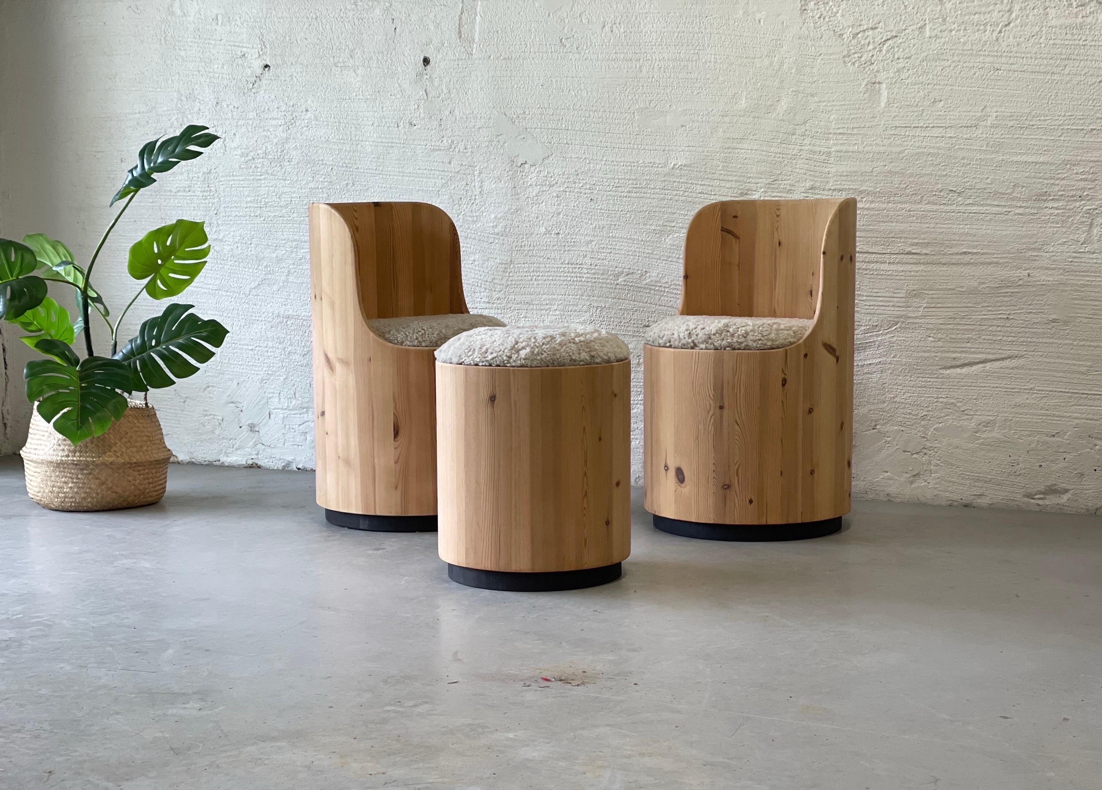 Peter Opsvik model Cylindra in Pine and Sheepskin, Lounge Chairs Norway ...