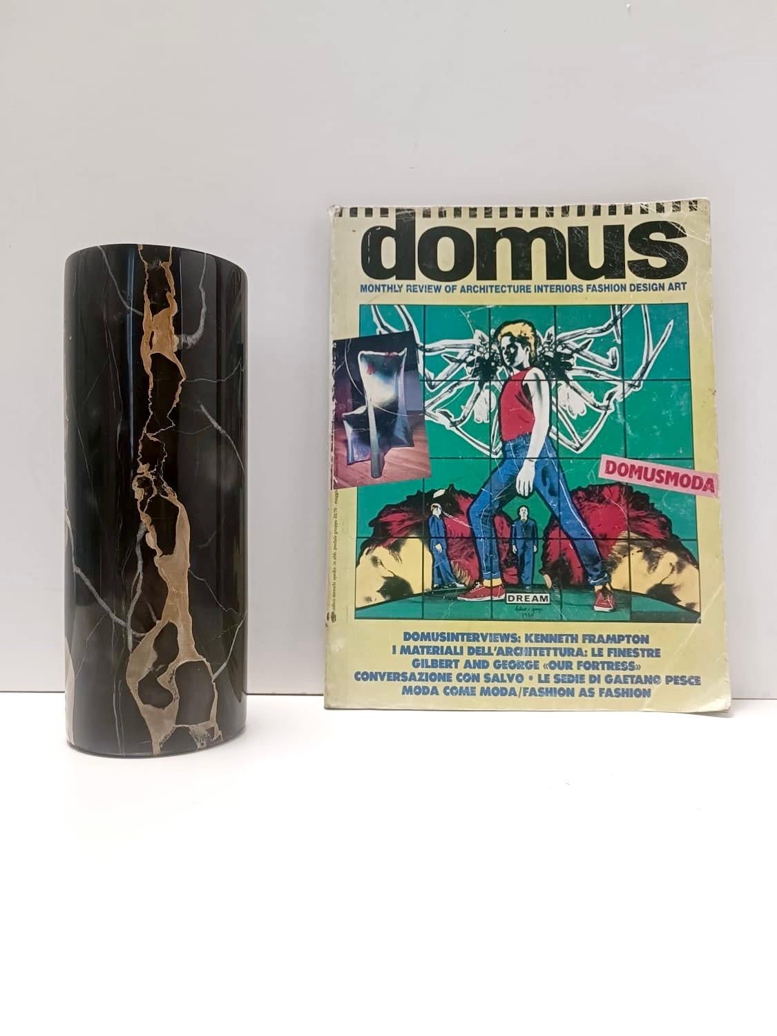 Zylindrische Vase aus schwarzem Portoro-Marmor im Stil von Angelo Mangiarotti, Italien (Postmoderne)