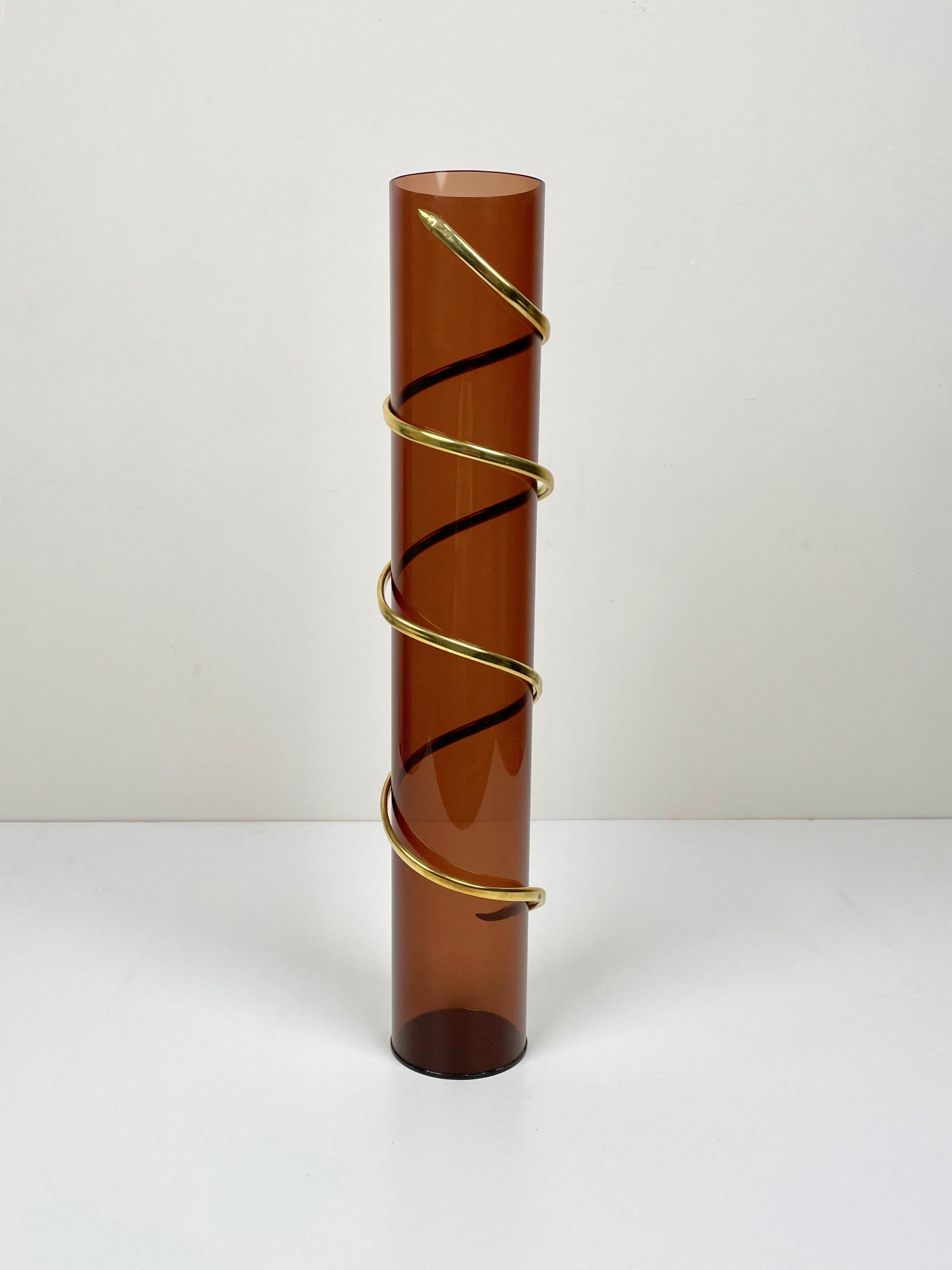 Mid-Century Modern Cylindric Lucite Vase with Twisted Brass Snake, Italy, 1970s For Sale
