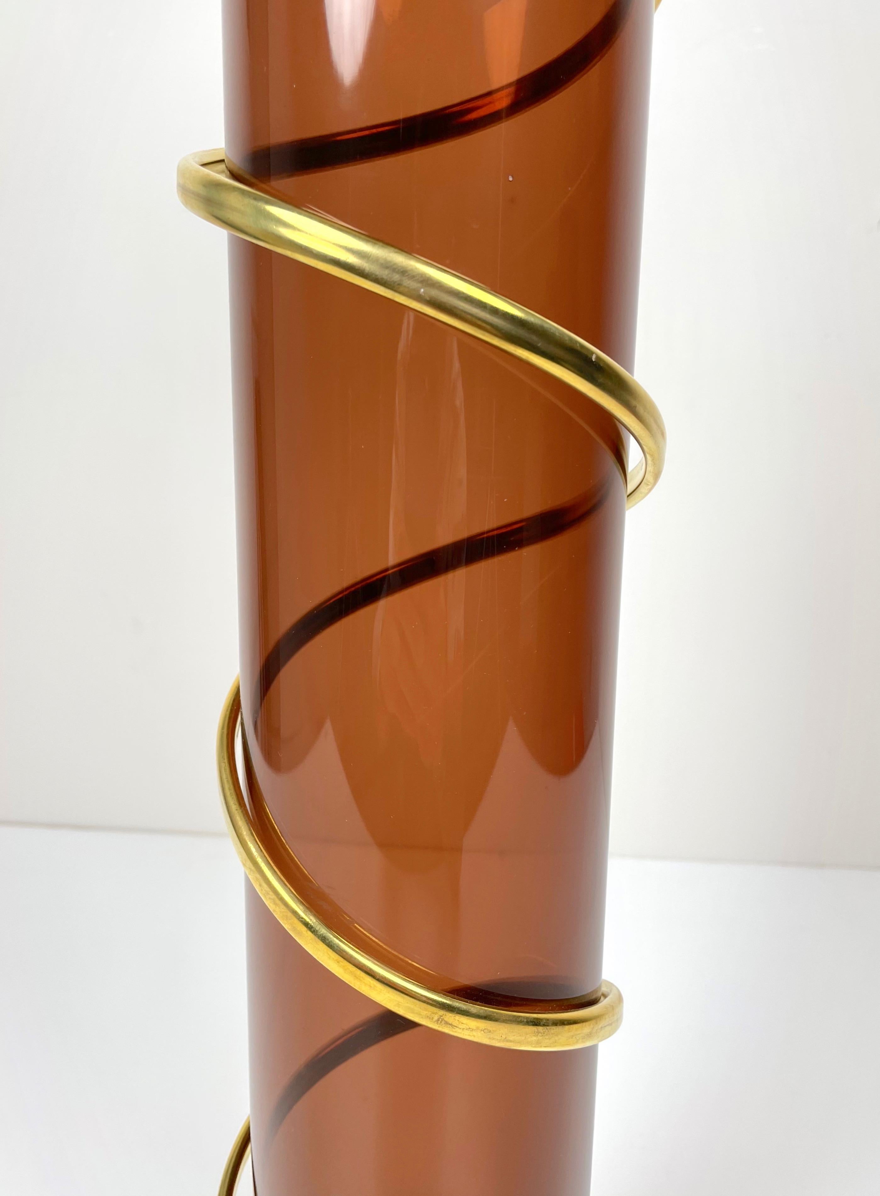 Cylindric Lucite Vase with Twisted Brass Snake, Italy, 1970s For Sale 1