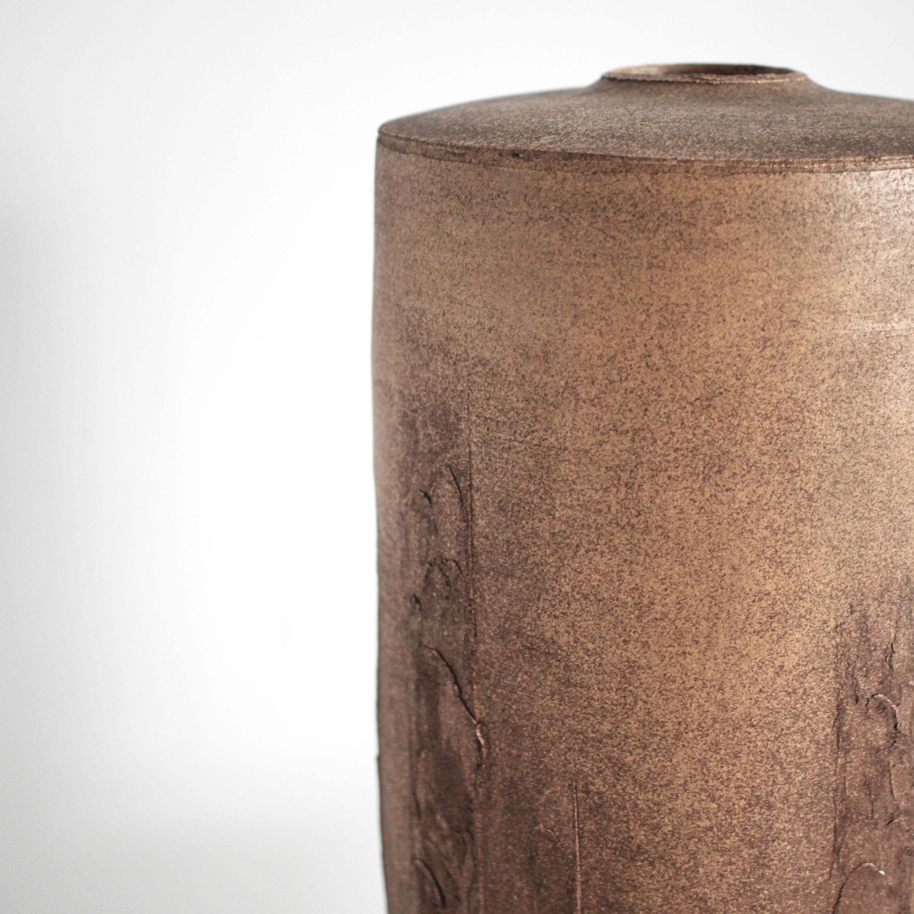 Vaso cilindrico 70S in ceramica Japanese Studio In condizioni buone in vendita a London, GB
