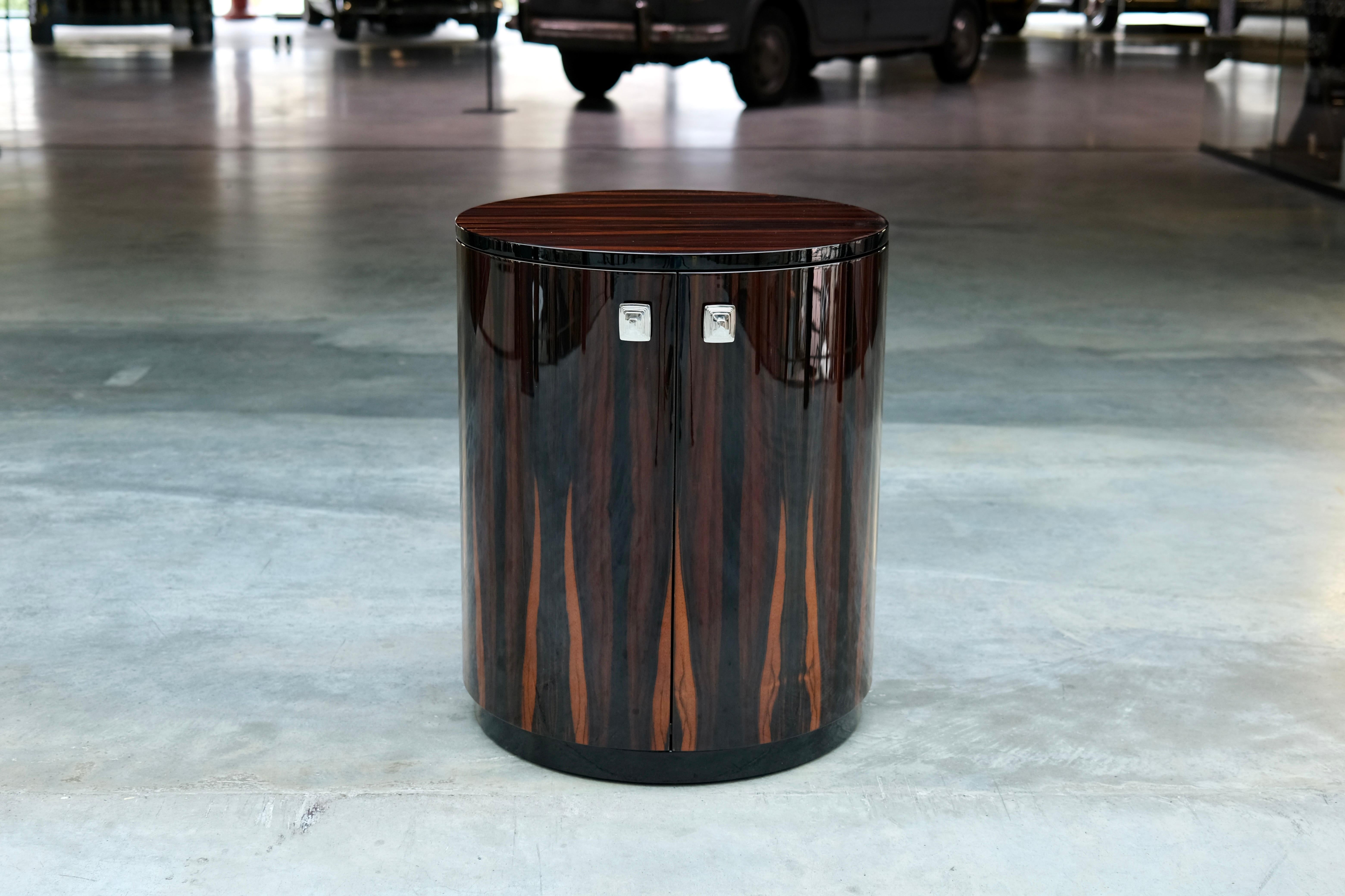 Cylindrical Art Deco Style Side Table in Macassar Wood and Customizable Size For Sale 4