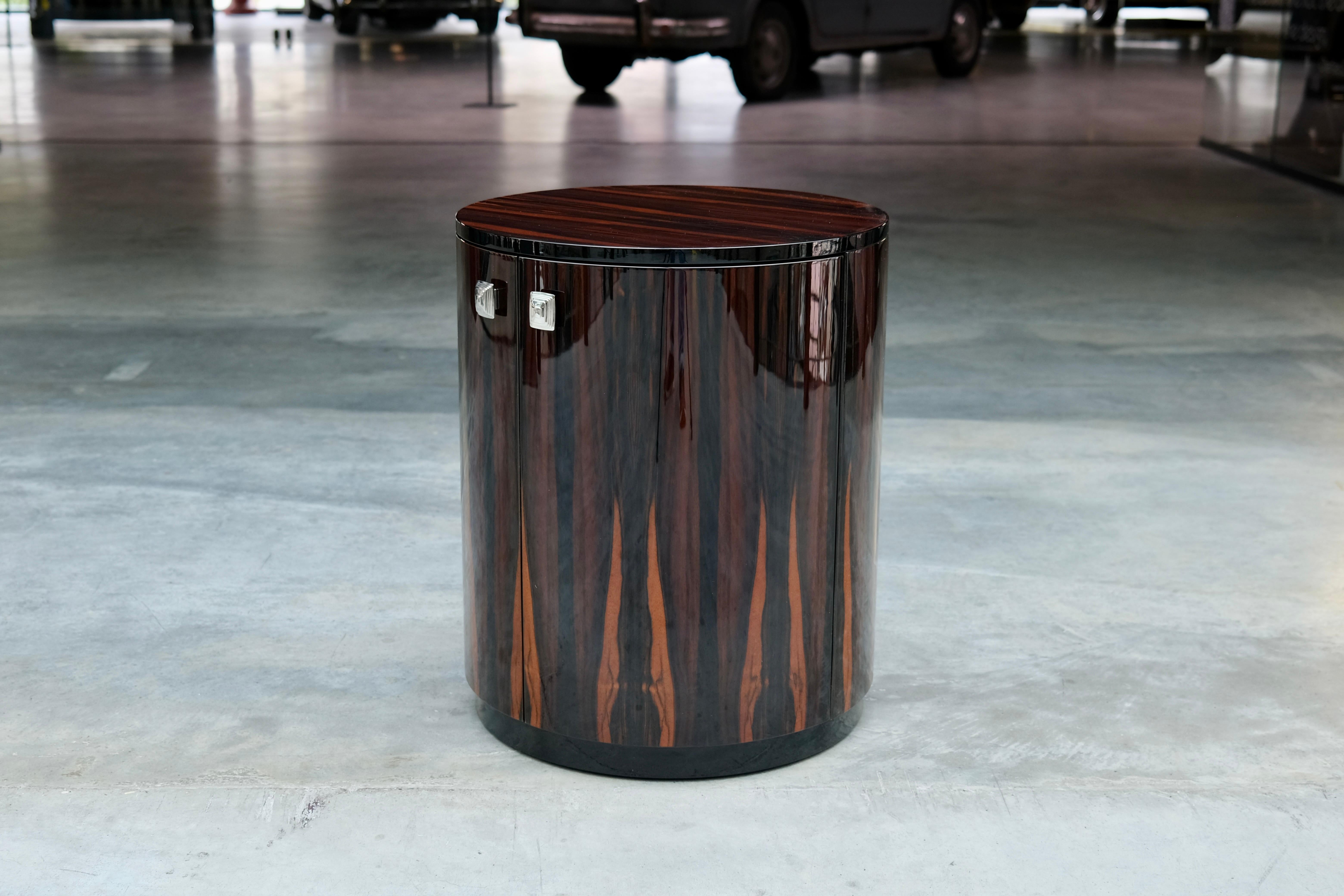 Cylindrical Art Deco Style Side Table in Macassar Wood and Customizable Size For Sale 5