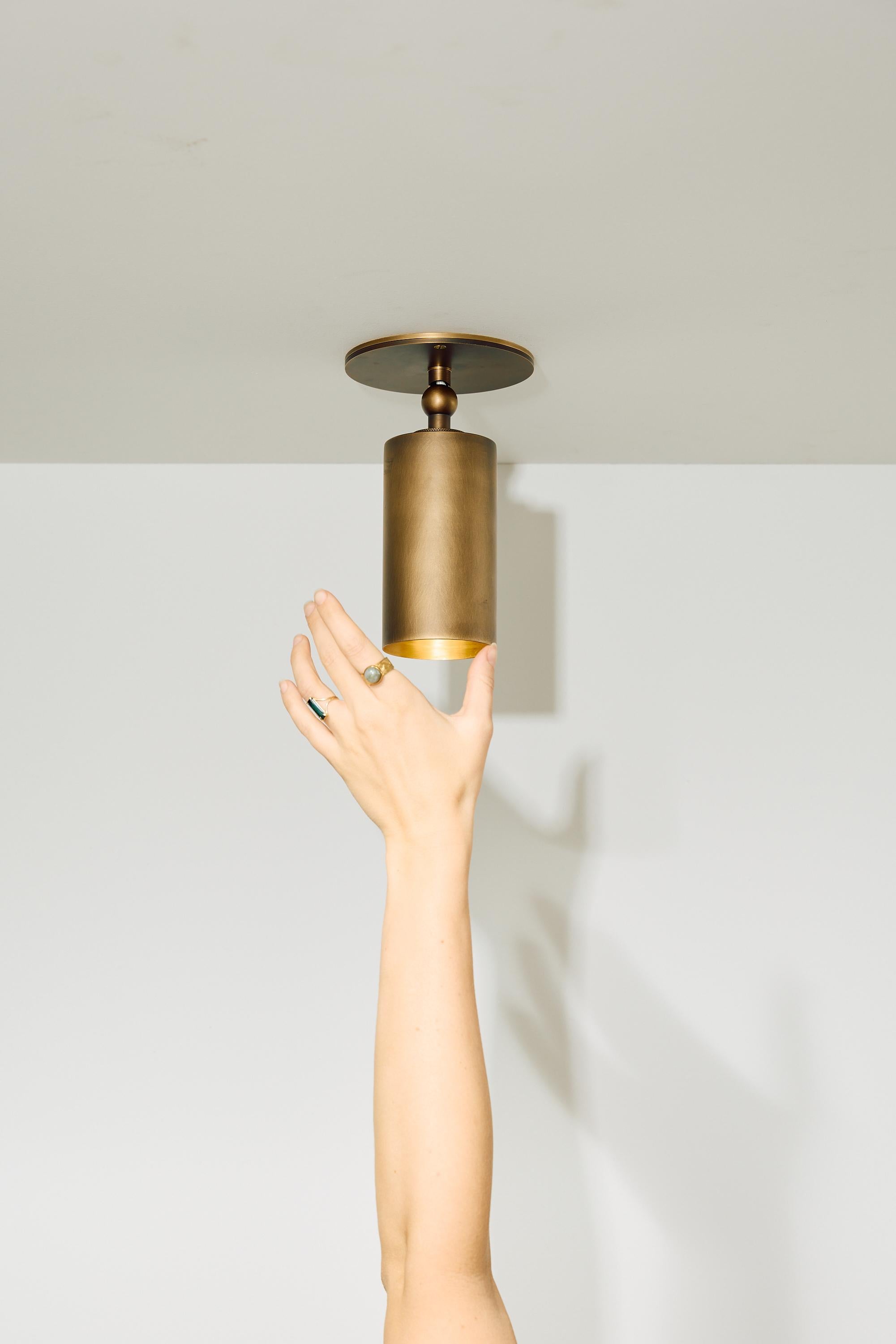 XXIe siècle et contemporain Spot monopoint cylindrique en laiton en vente
