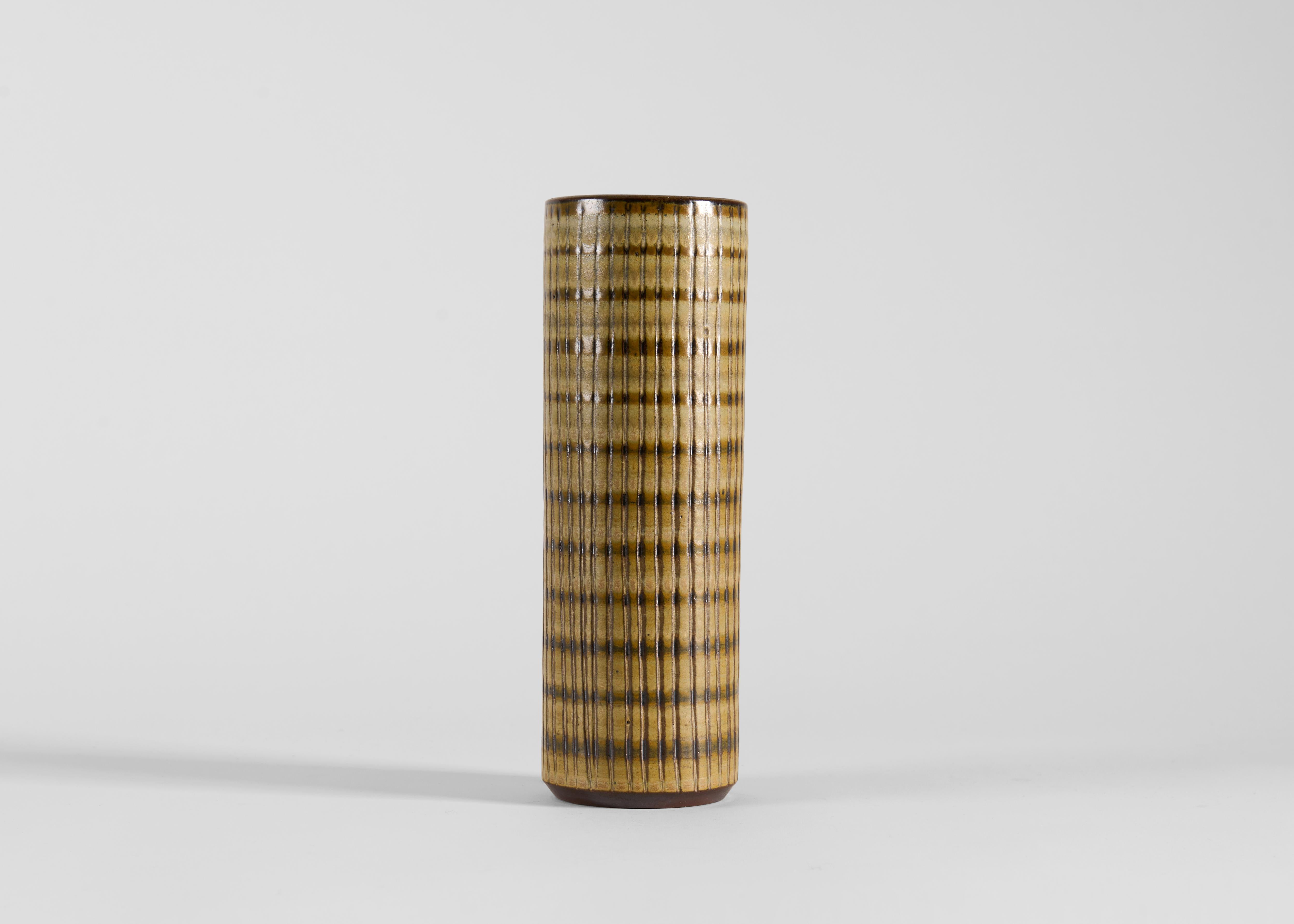 Mid-Century Modern Cylindrical Ceramic Vase with Earth-Toned Glaze, Wallåkra, Sweden, 1960s For Sale