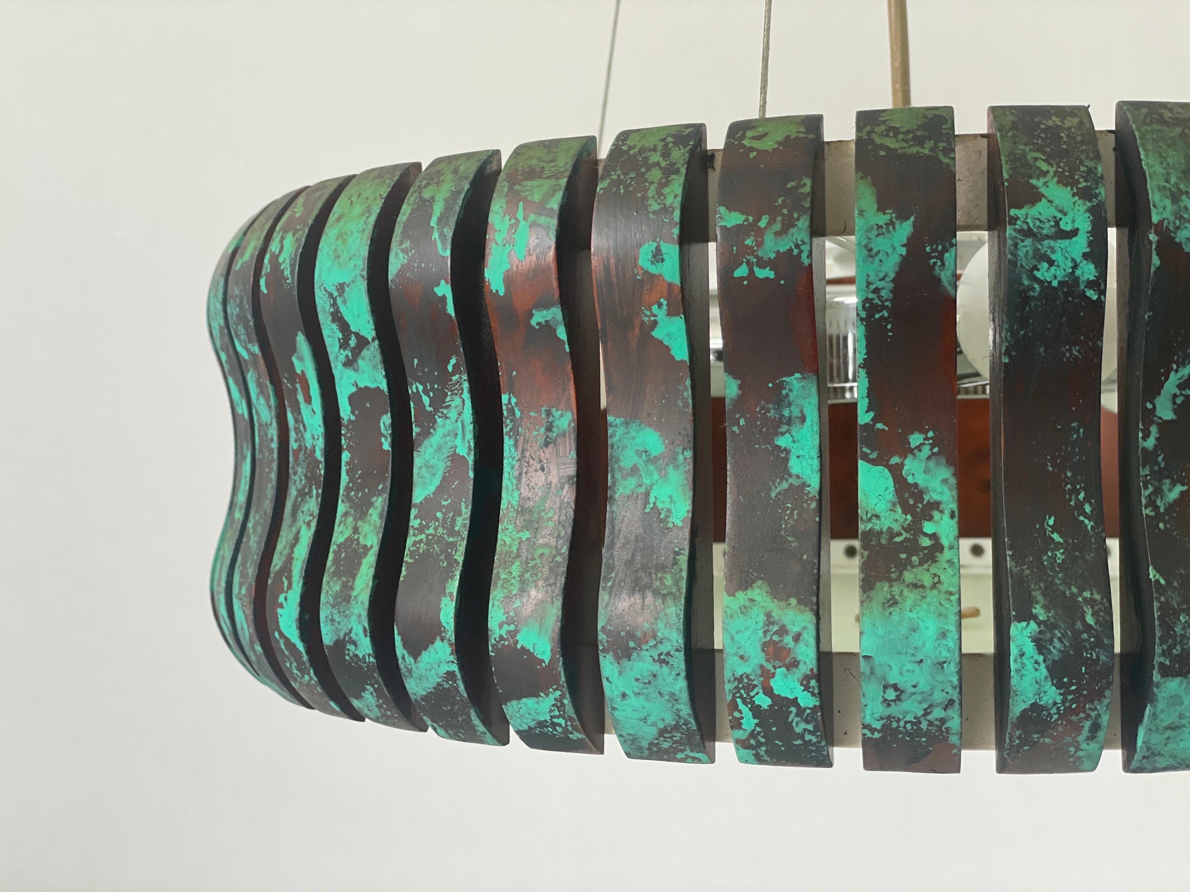 Space Age Lampada a sospensione cilindrica a 3 prese in metallo verde e nero, anni '70, Germania in vendita